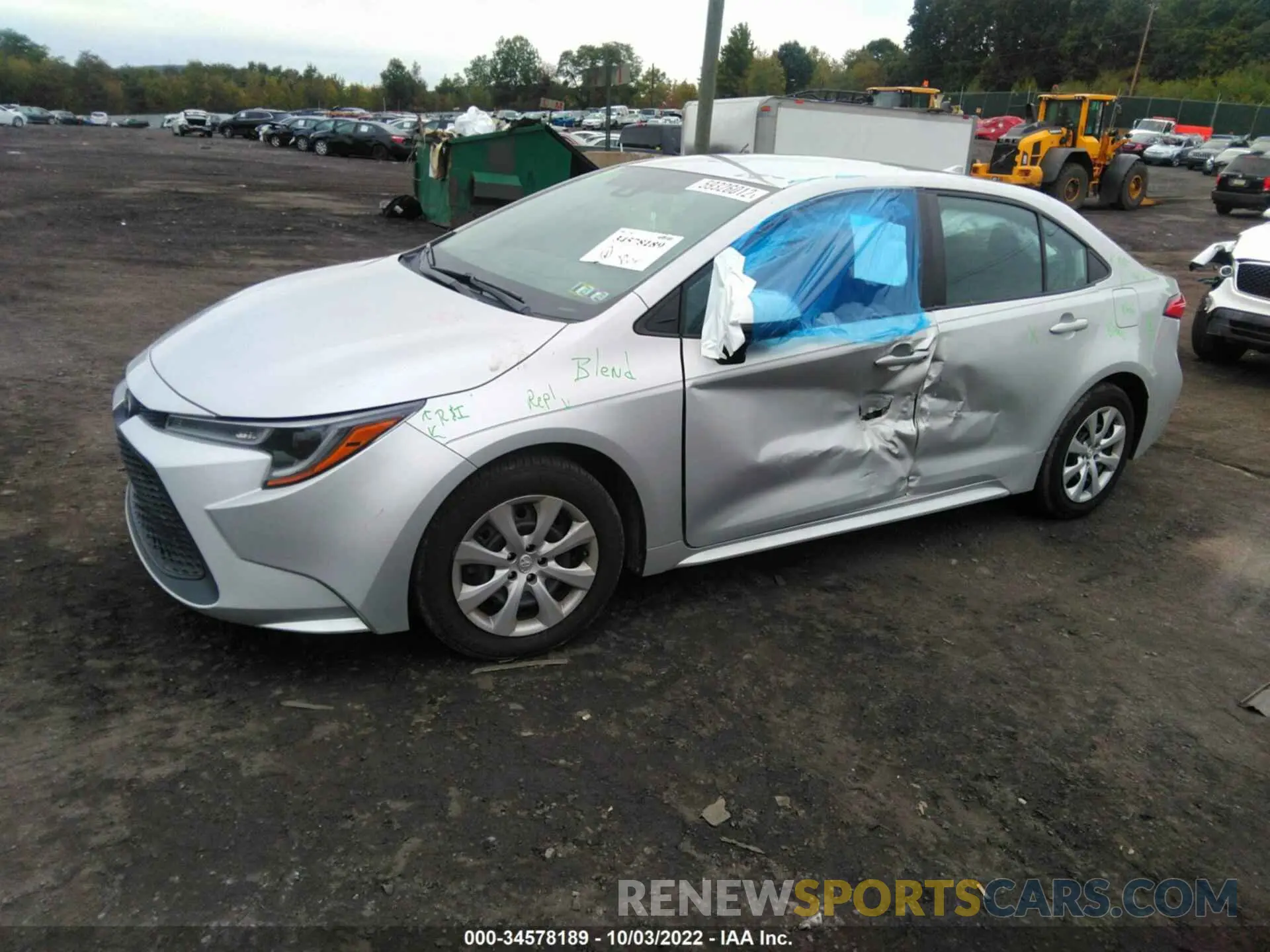 2 fotografías del automóvil dañado 5YFEPRAE7LP085297 TOYOTA COROLLA 2020