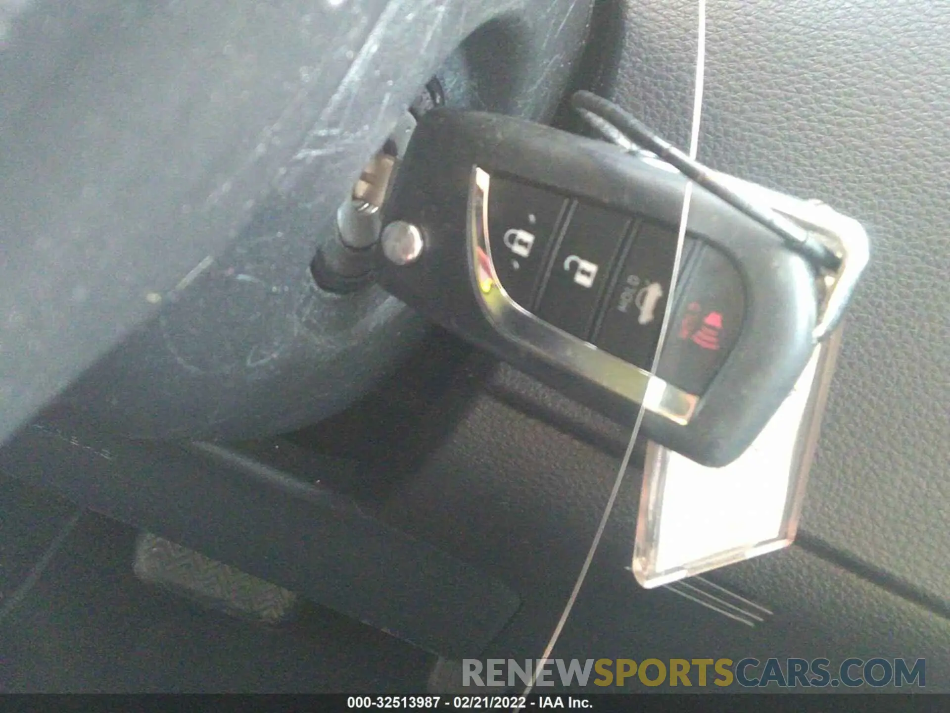 11 fotografías del automóvil dañado 5YFEPRAE7LP109923 TOYOTA COROLLA 2020