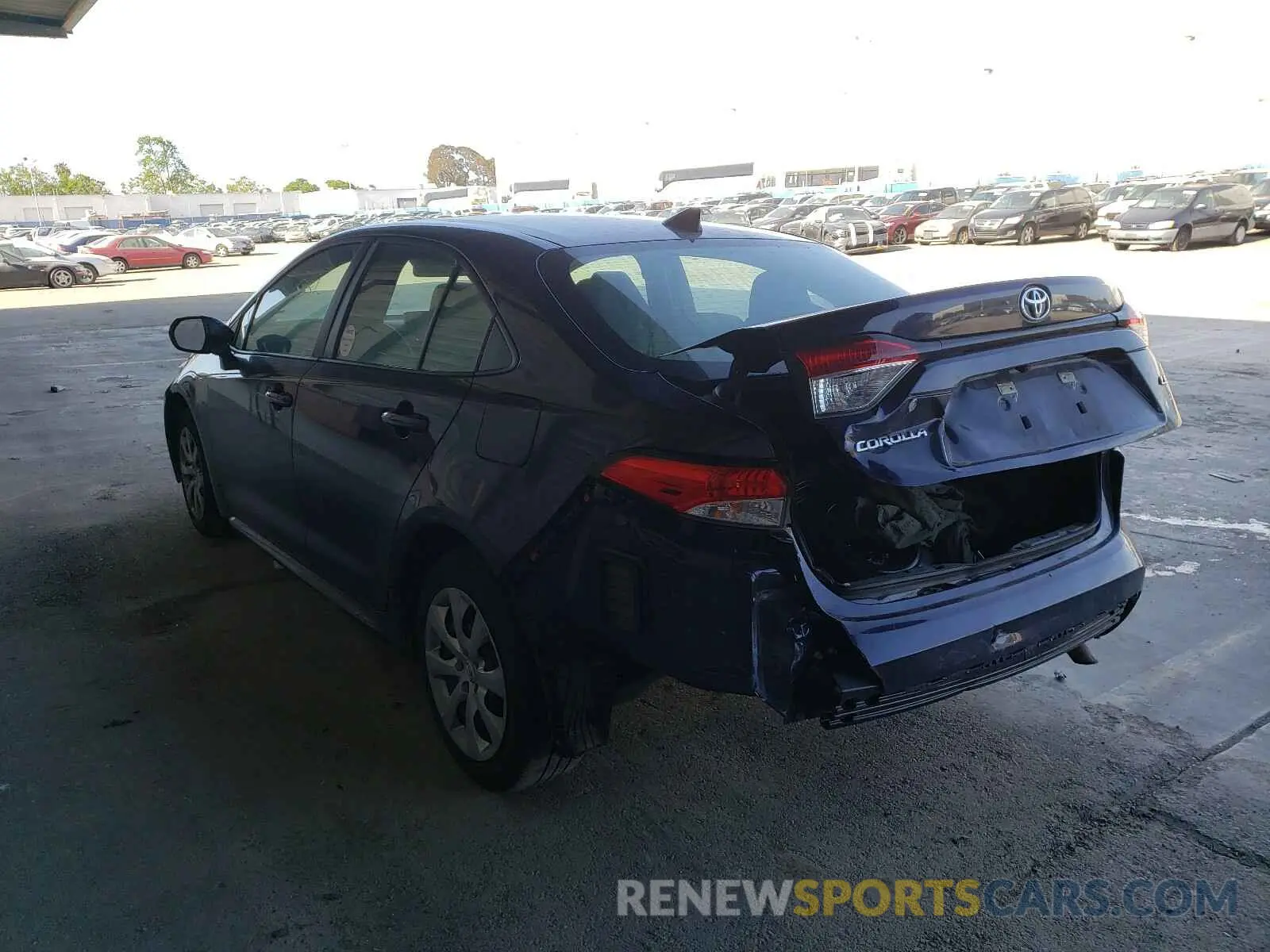 3 fotografías del automóvil dañado 5YFEPRAE7LP114393 TOYOTA COROLLA 2020