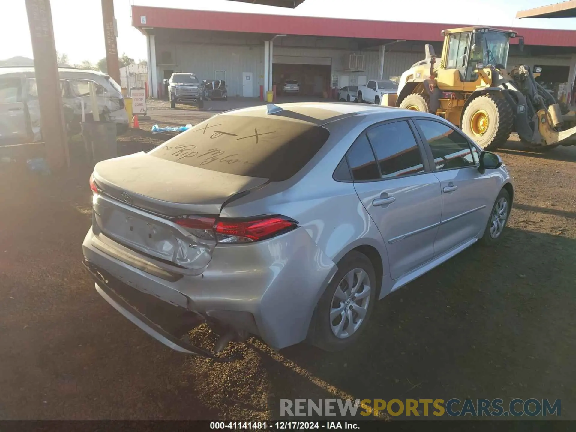 4 fotografías del automóvil dañado 5YFEPRAE7LP146051 TOYOTA COROLLA 2020