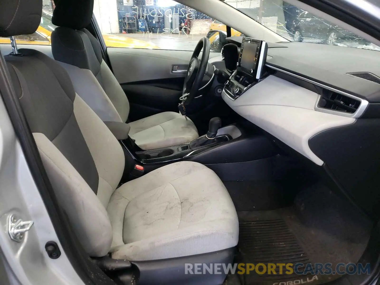 5 fotografías del automóvil dañado 5YFEPRAE8LP035914 TOYOTA COROLLA 2020