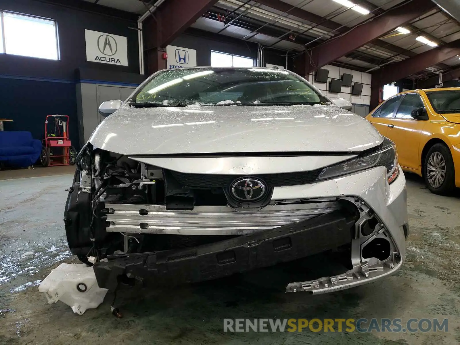 9 fotografías del automóvil dañado 5YFEPRAE8LP035914 TOYOTA COROLLA 2020