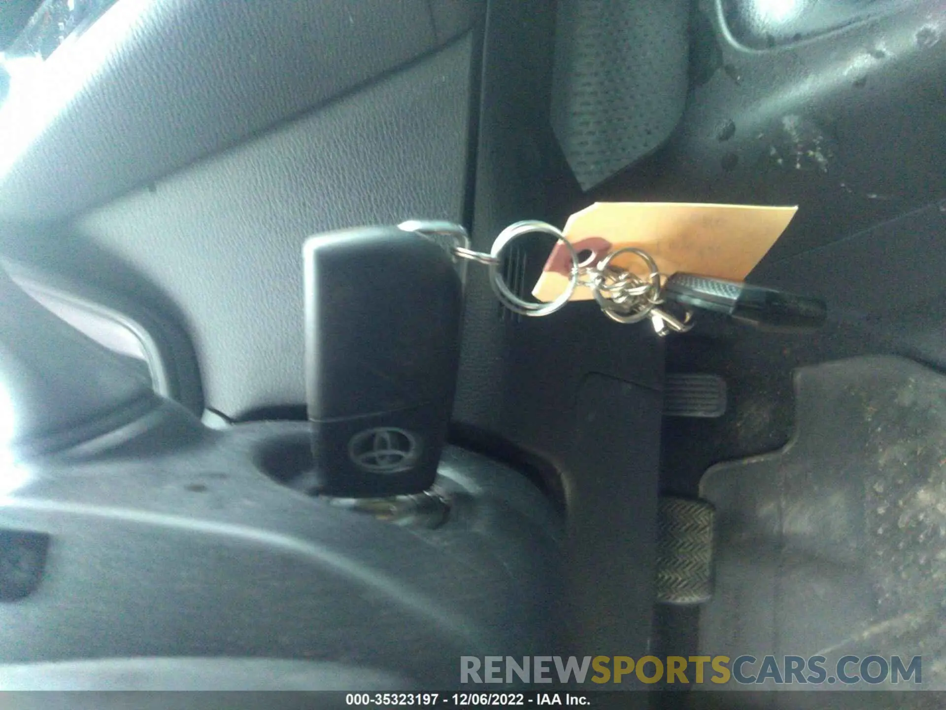 11 fotografías del automóvil dañado 5YFEPRAE8LP051417 TOYOTA COROLLA 2020
