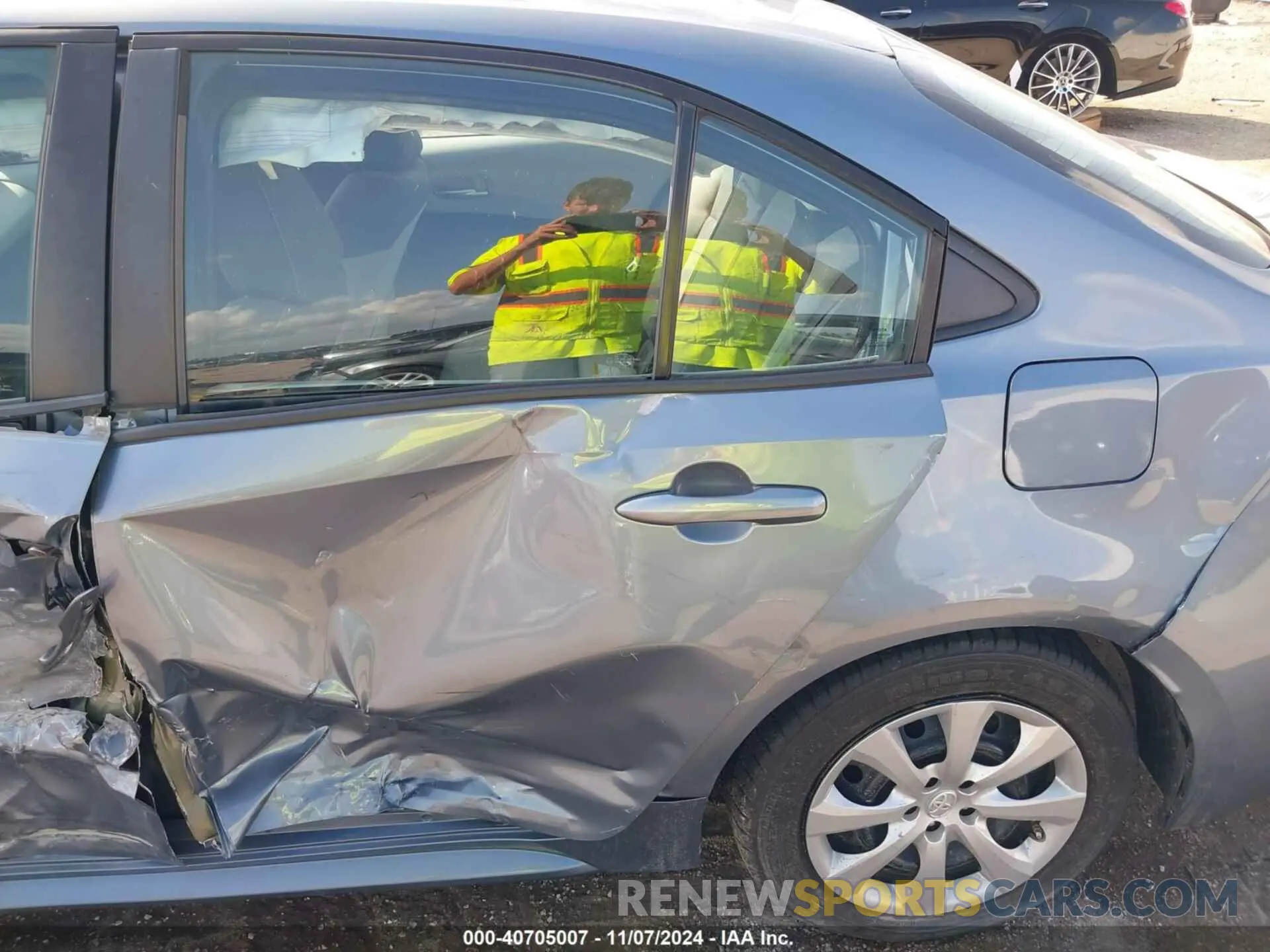 20 fotografías del automóvil dañado 5YFEPRAE8LP081954 TOYOTA COROLLA 2020
