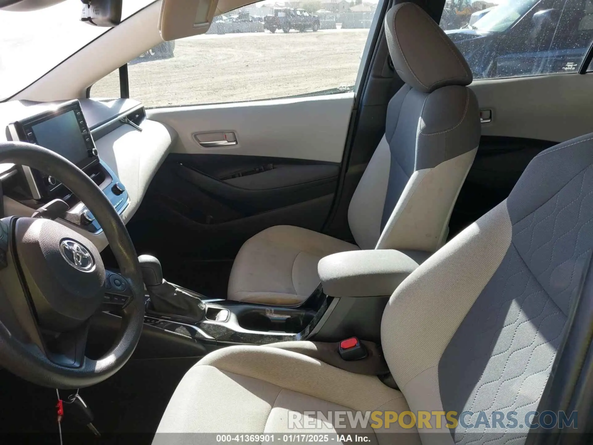 5 fotografías del automóvil dañado 5YFEPRAE8LP082456 TOYOTA COROLLA 2020