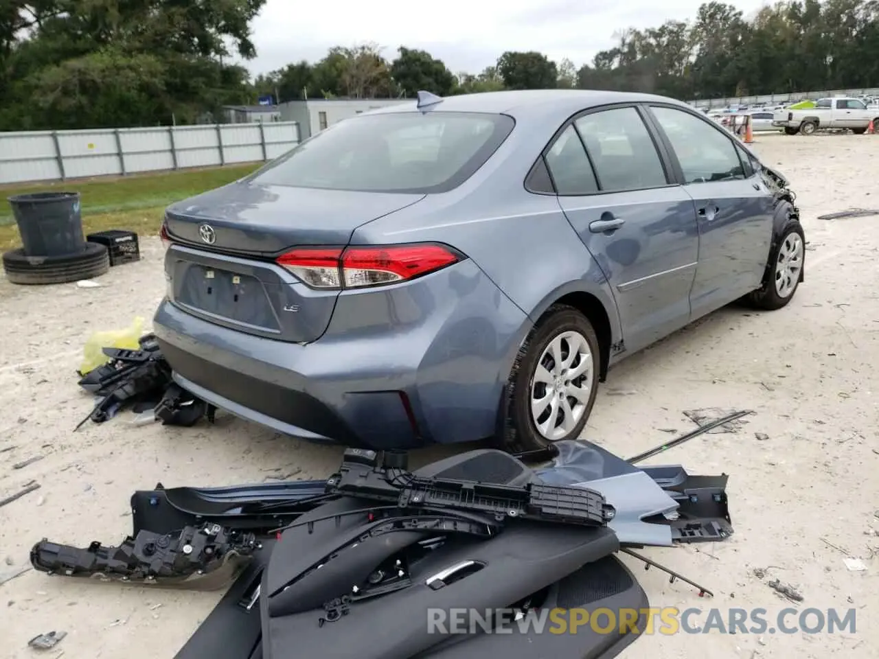 4 fotografías del automóvil dañado 5YFEPRAE8LP085633 TOYOTA COROLLA 2020