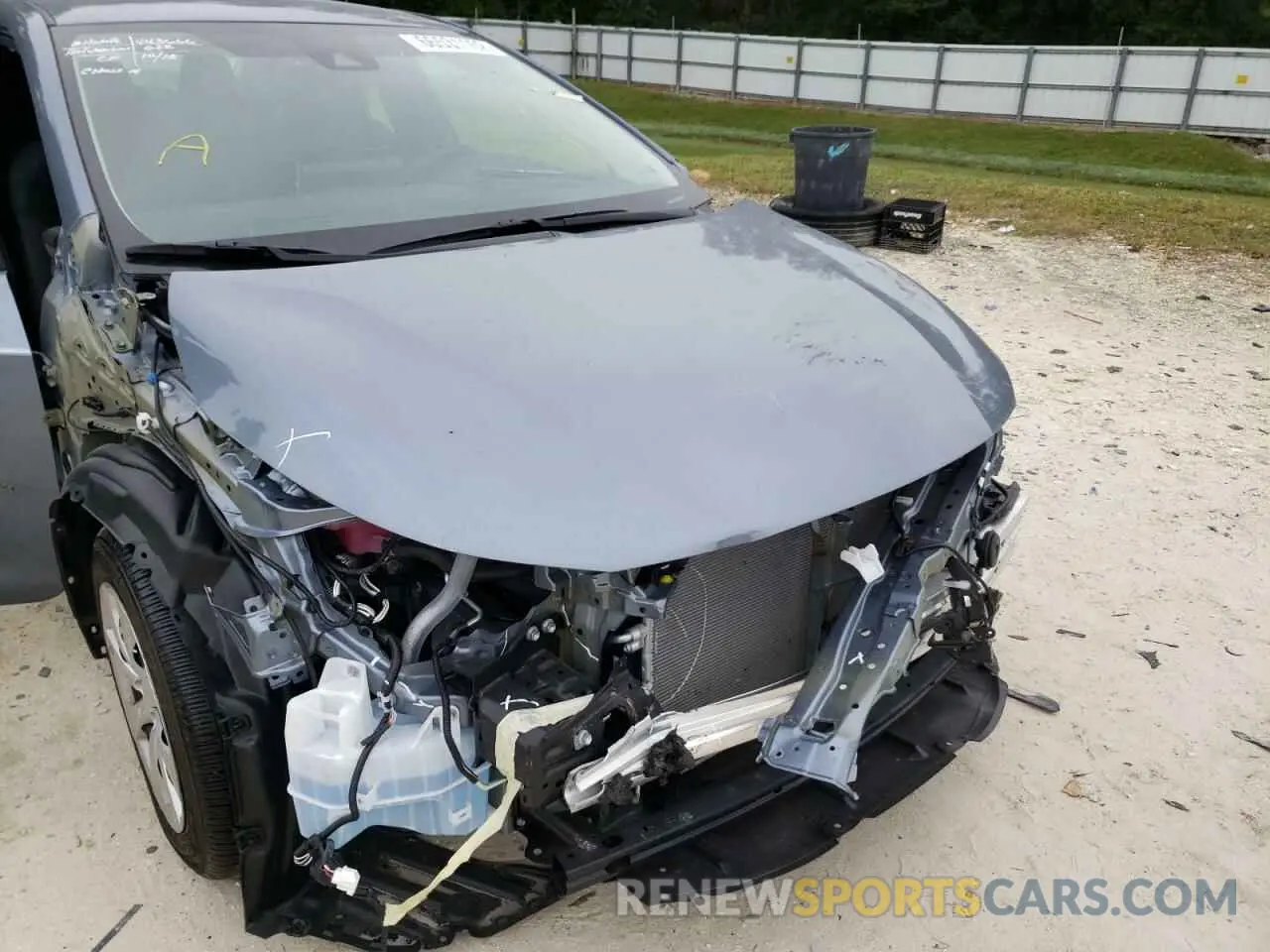 9 fotografías del automóvil dañado 5YFEPRAE8LP085633 TOYOTA COROLLA 2020