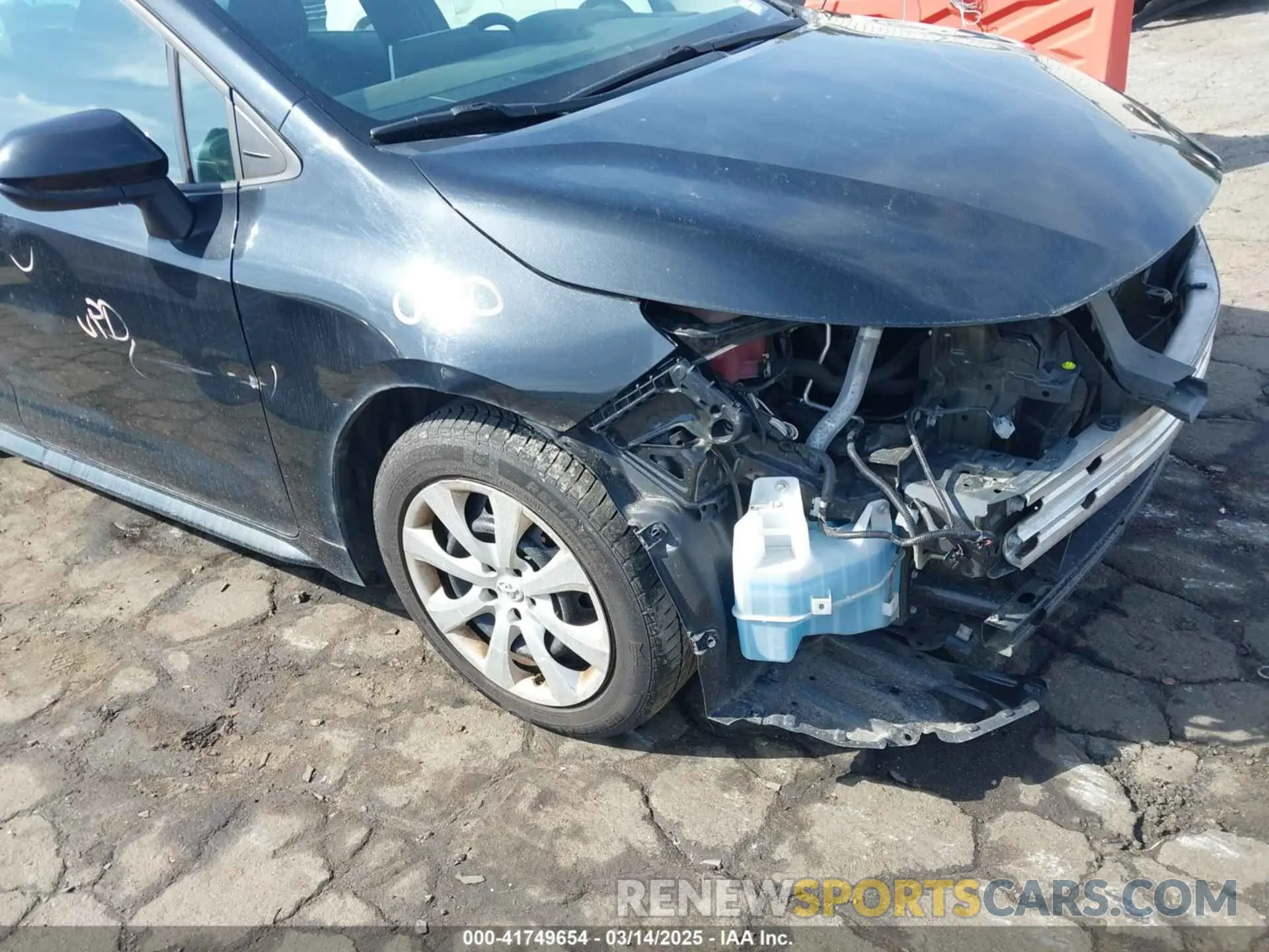17 fotografías del automóvil dañado 5YFEPRAE8LP094882 TOYOTA COROLLA 2020