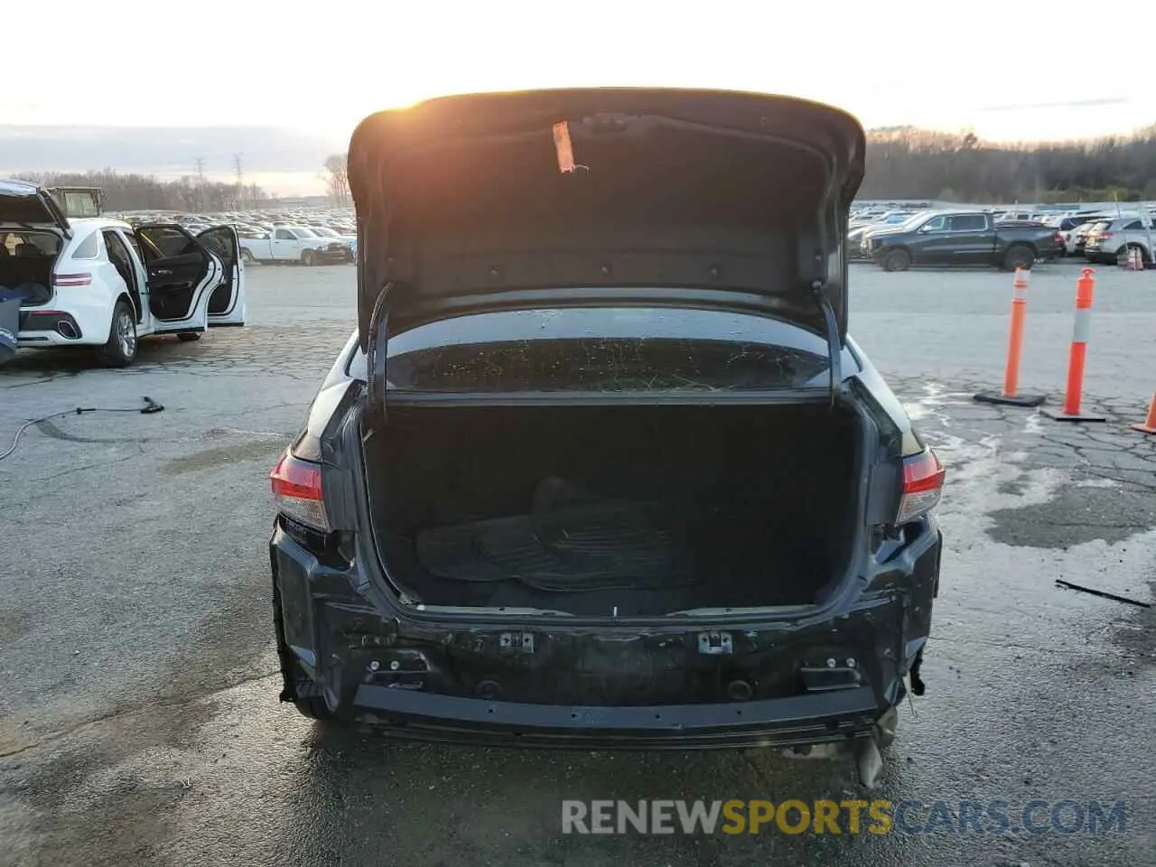 6 fotografías del automóvil dañado 5YFEPRAE8LP096566 TOYOTA COROLLA 2020