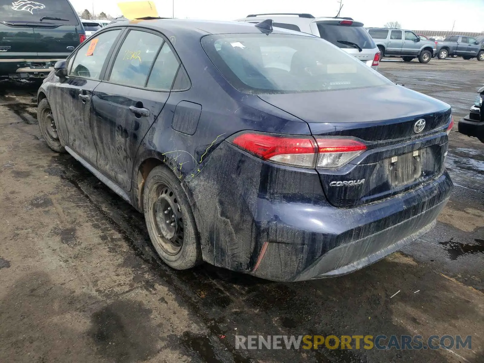 3 fotografías del automóvil dañado 5YFEPRAE8LP097104 TOYOTA COROLLA 2020