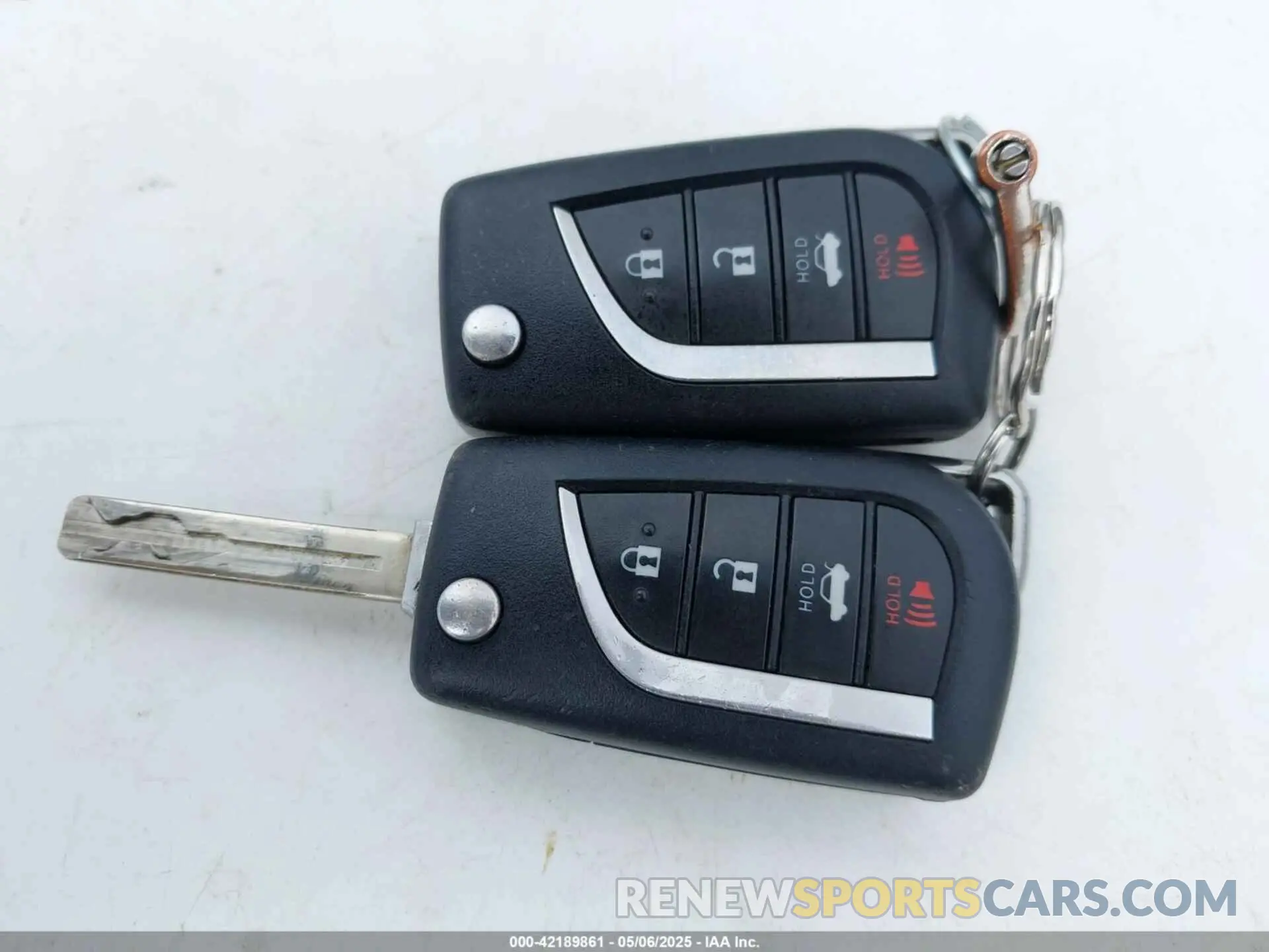 11 fotografías del automóvil dañado 5YFEPRAE8LP123927 TOYOTA COROLLA 2020