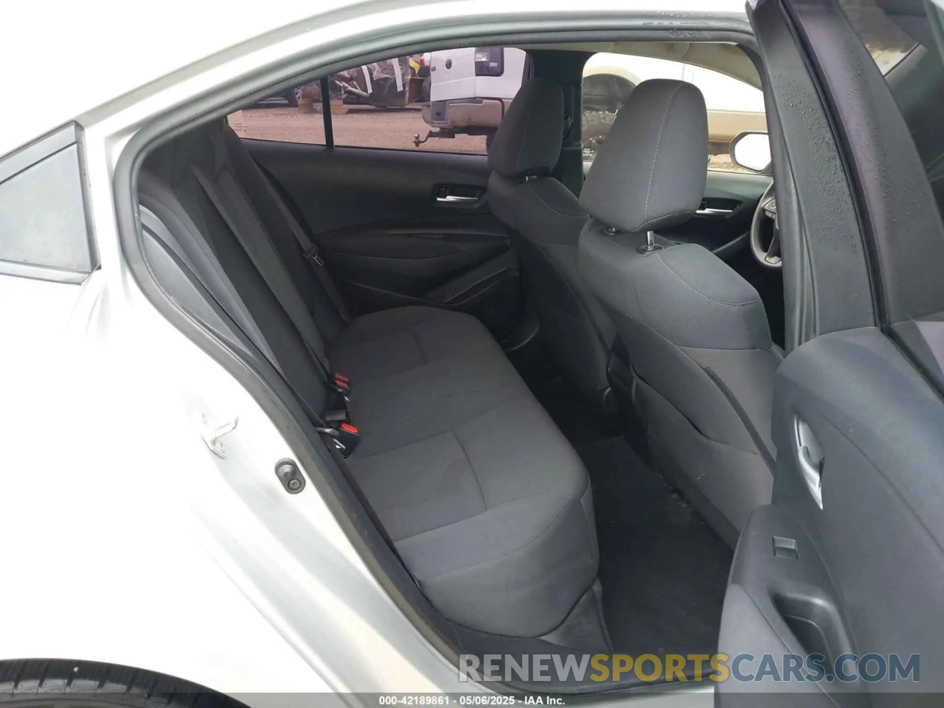 8 fotografías del automóvil dañado 5YFEPRAE8LP123927 TOYOTA COROLLA 2020