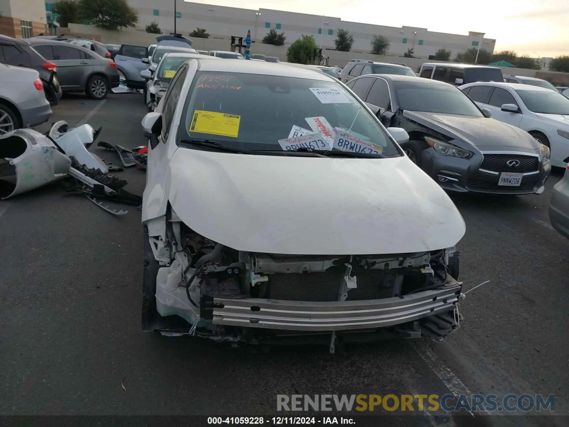 6 fotografías del automóvil dañado 5YFEPRAE8LP143658 TOYOTA COROLLA 2020