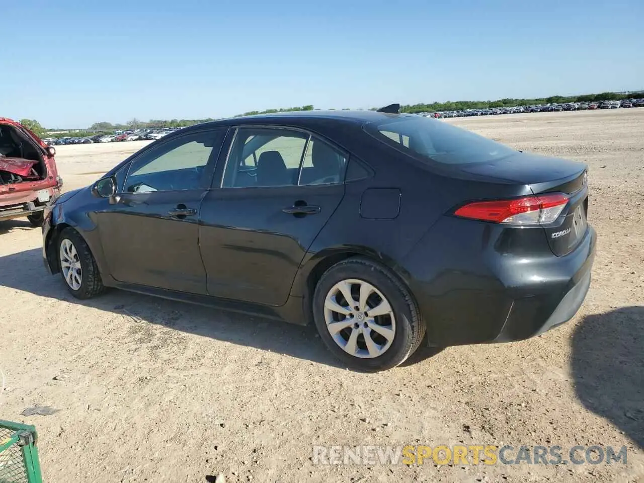 2 fotografías del automóvil dañado 5YFEPRAE9LP025134 TOYOTA COROLLA 2020