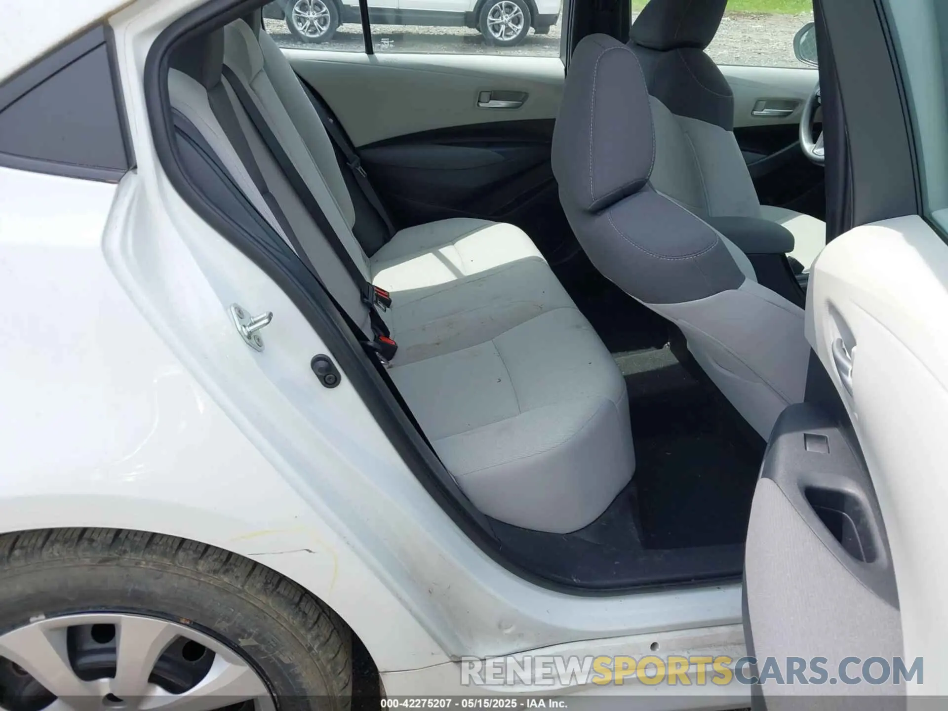 8 fotografías del automóvil dañado 5YFEPRAE9LP031354 TOYOTA COROLLA 2020