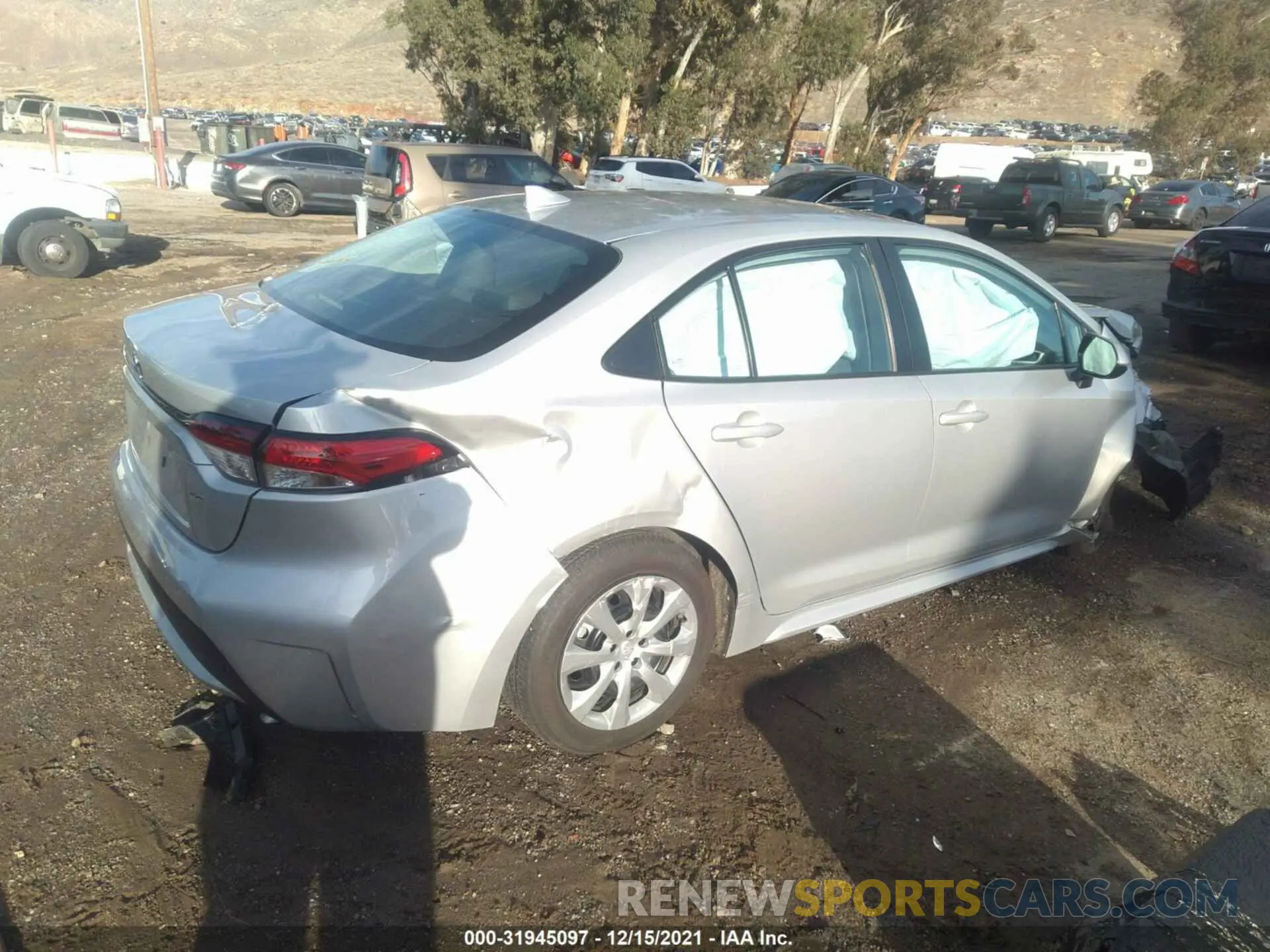 4 fotografías del automóvil dañado 5YFEPRAE9LP047988 TOYOTA COROLLA 2020