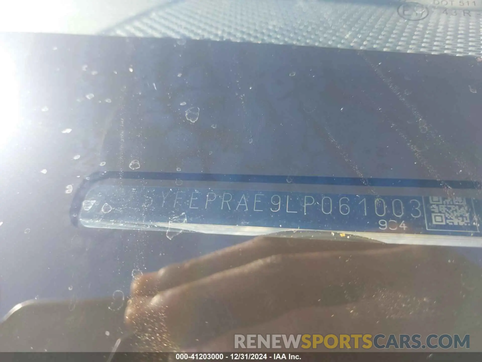 9 fotografías del automóvil dañado 5YFEPRAE9LP061003 TOYOTA COROLLA 2020