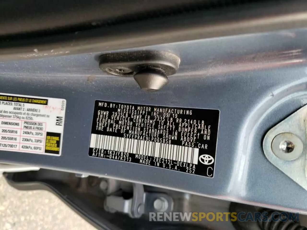 10 fotografías del automóvil dañado 5YFEPRAE9LP065858 TOYOTA COROLLA 2020