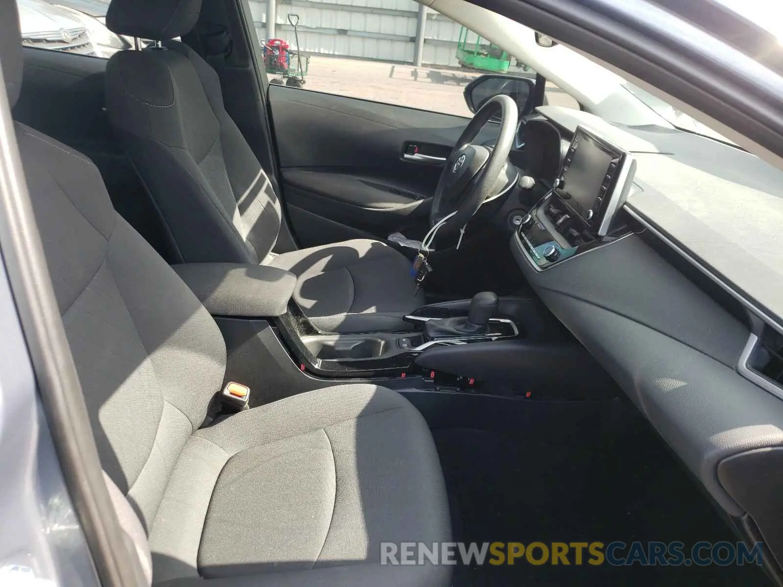 5 fotografías del automóvil dañado 5YFEPRAE9LP071790 TOYOTA COROLLA 2020