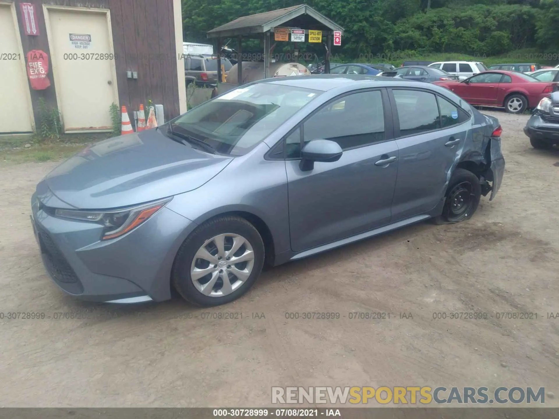 2 fotografías del automóvil dañado 5YFEPRAE9LP072602 TOYOTA COROLLA 2020