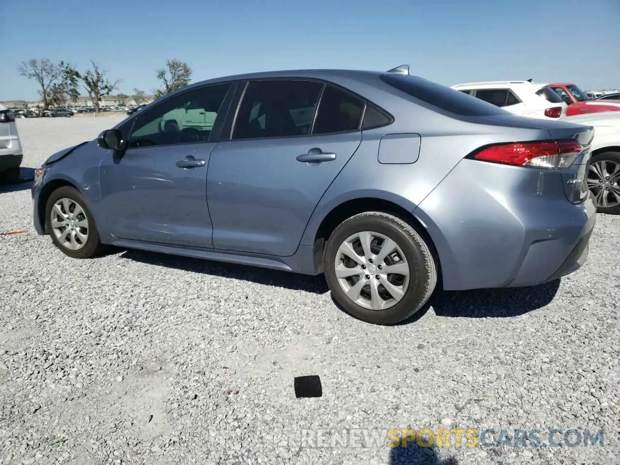 2 fotografías del automóvil dañado 5YFEPRAE9LP077315 TOYOTA COROLLA 2020
