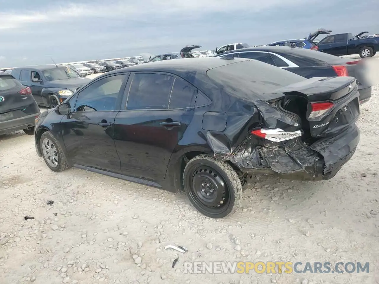 2 fotografías del automóvil dañado 5YFEPRAE9LP084541 TOYOTA COROLLA 2020
