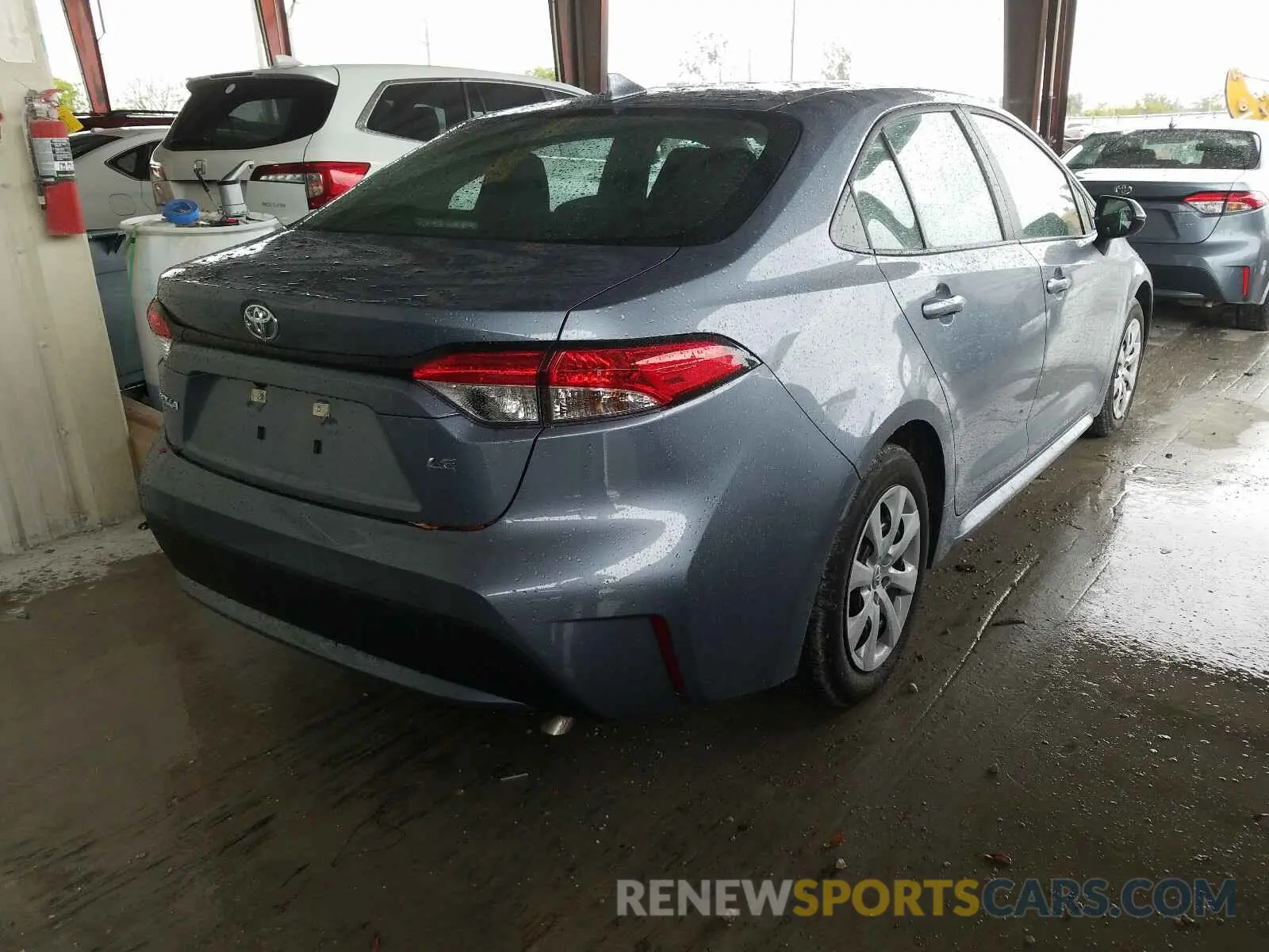 4 fotografías del automóvil dañado 5YFEPRAE9LP084684 TOYOTA COROLLA 2020