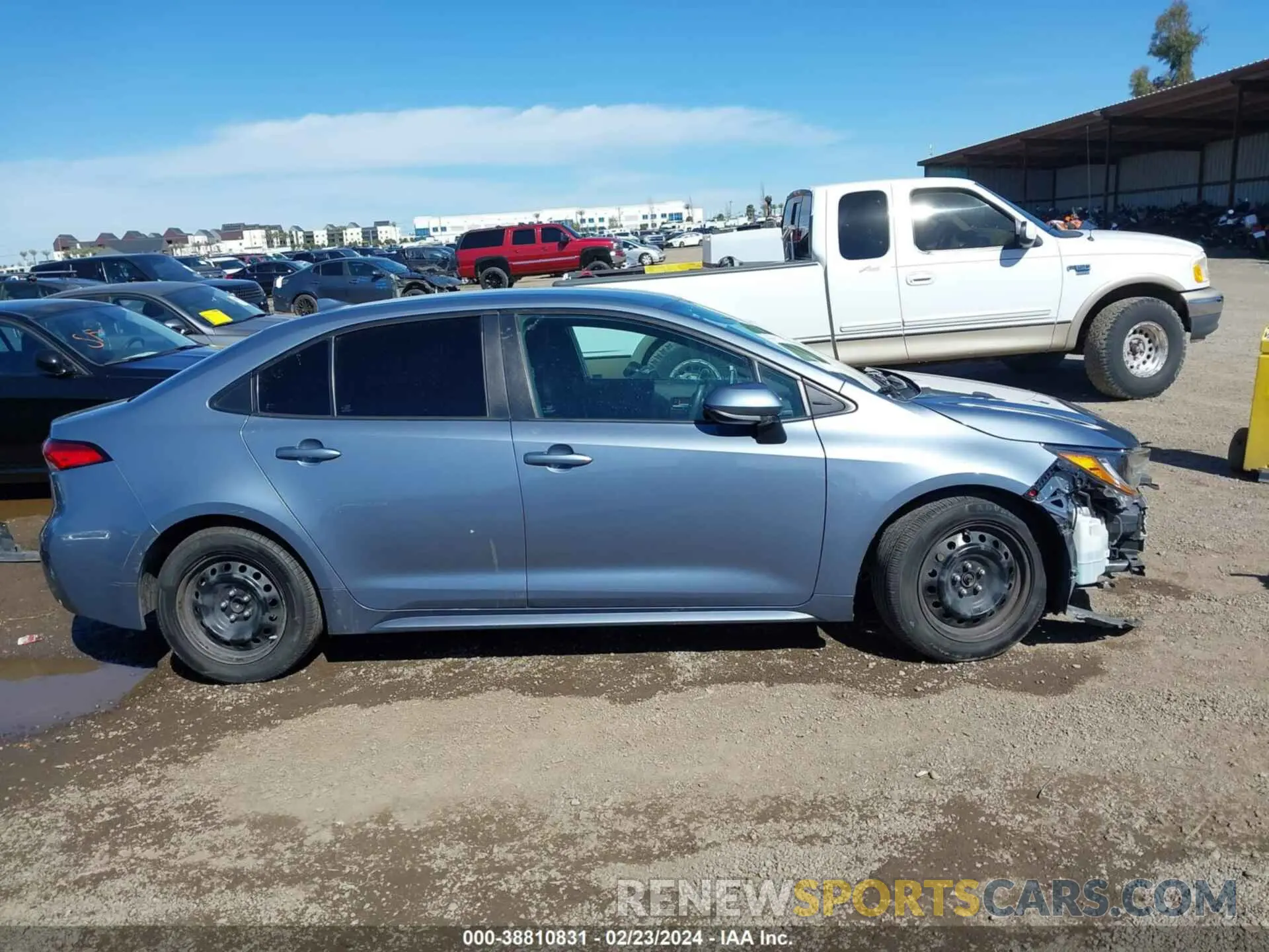 14 fotografías del automóvil dañado 5YFEPRAE9LP115321 TOYOTA COROLLA 2020