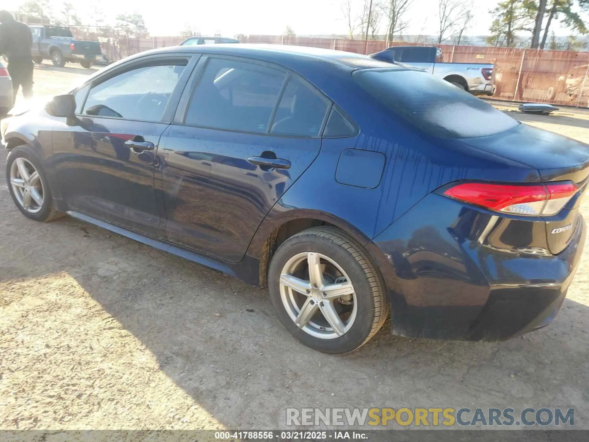 3 fotografías del automóvil dañado 5YFEPRAE9LP124228 TOYOTA COROLLA 2020