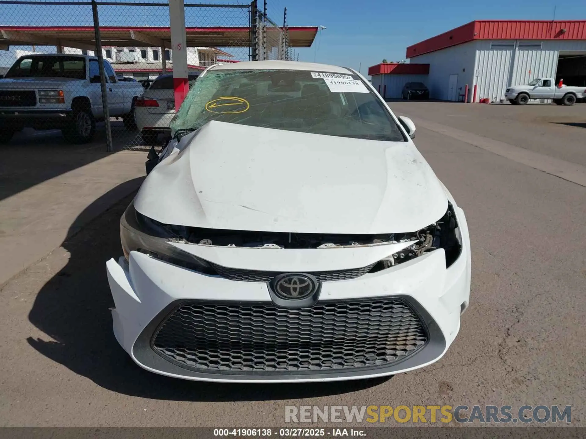 12 fotografías del automóvil dañado 5YFEPRAE9LP132782 TOYOTA COROLLA 2020