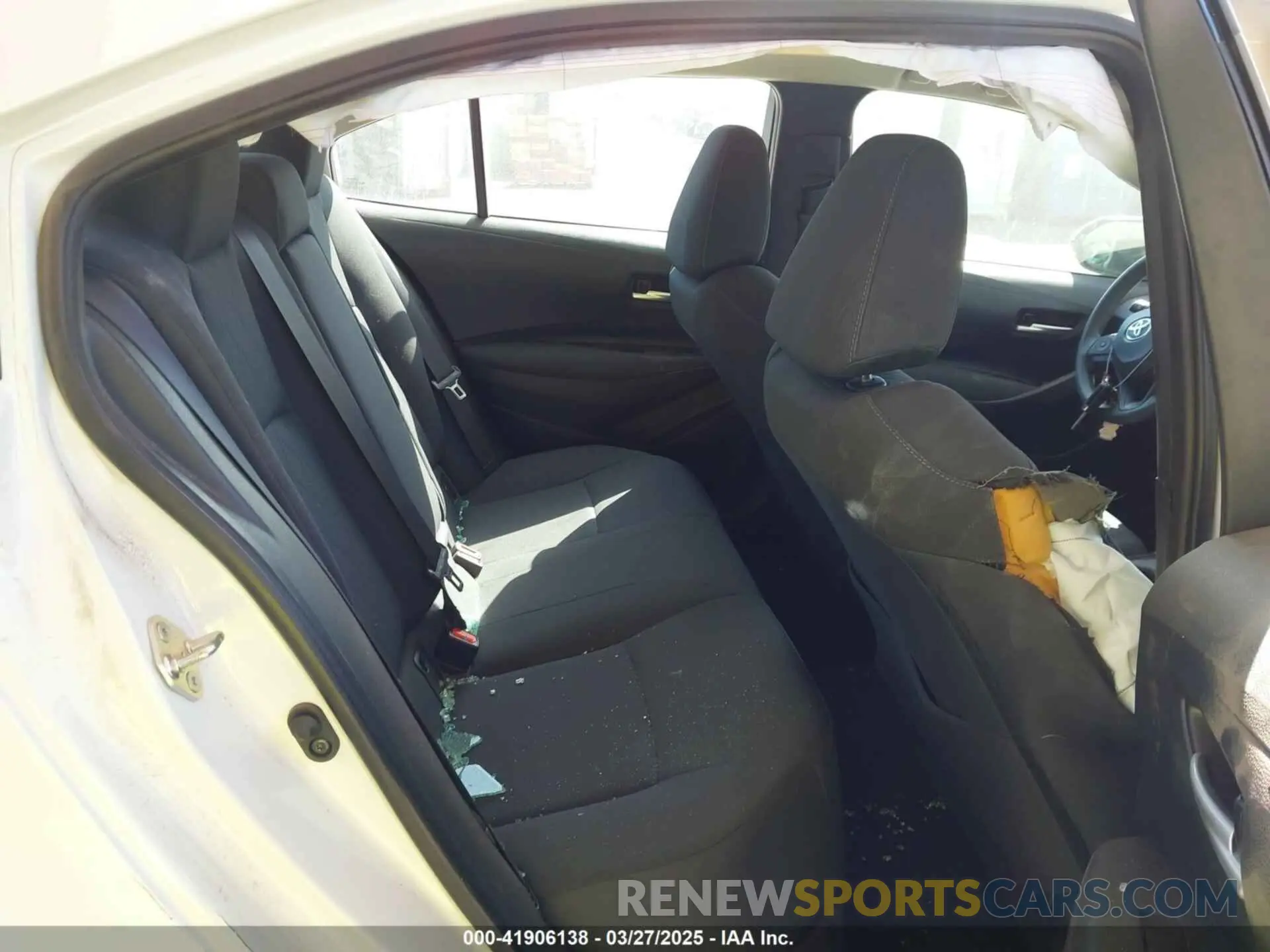 8 fotografías del automóvil dañado 5YFEPRAE9LP132782 TOYOTA COROLLA 2020