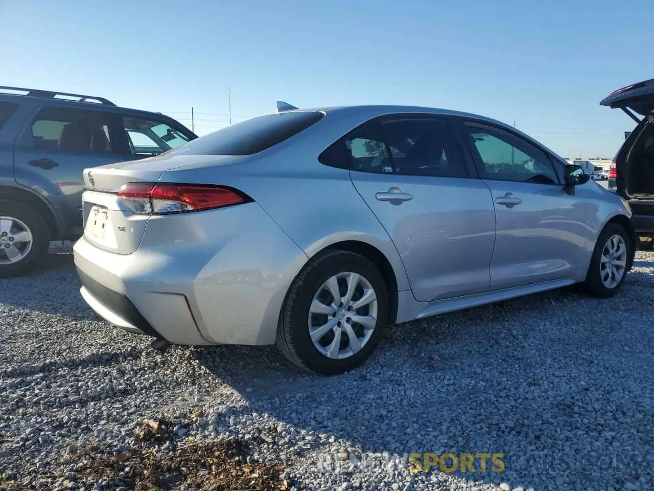 3 fotografías del automóvil dañado 5YFEPRAE9LP134323 TOYOTA COROLLA 2020
