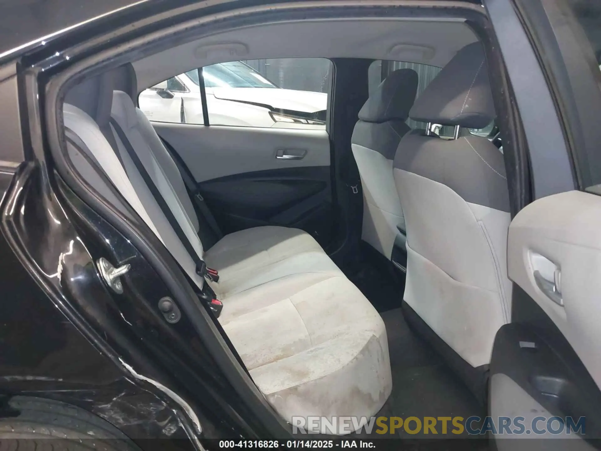 8 fotografías del automóvil dañado 5YFEPRAEXLP012487 TOYOTA COROLLA 2020