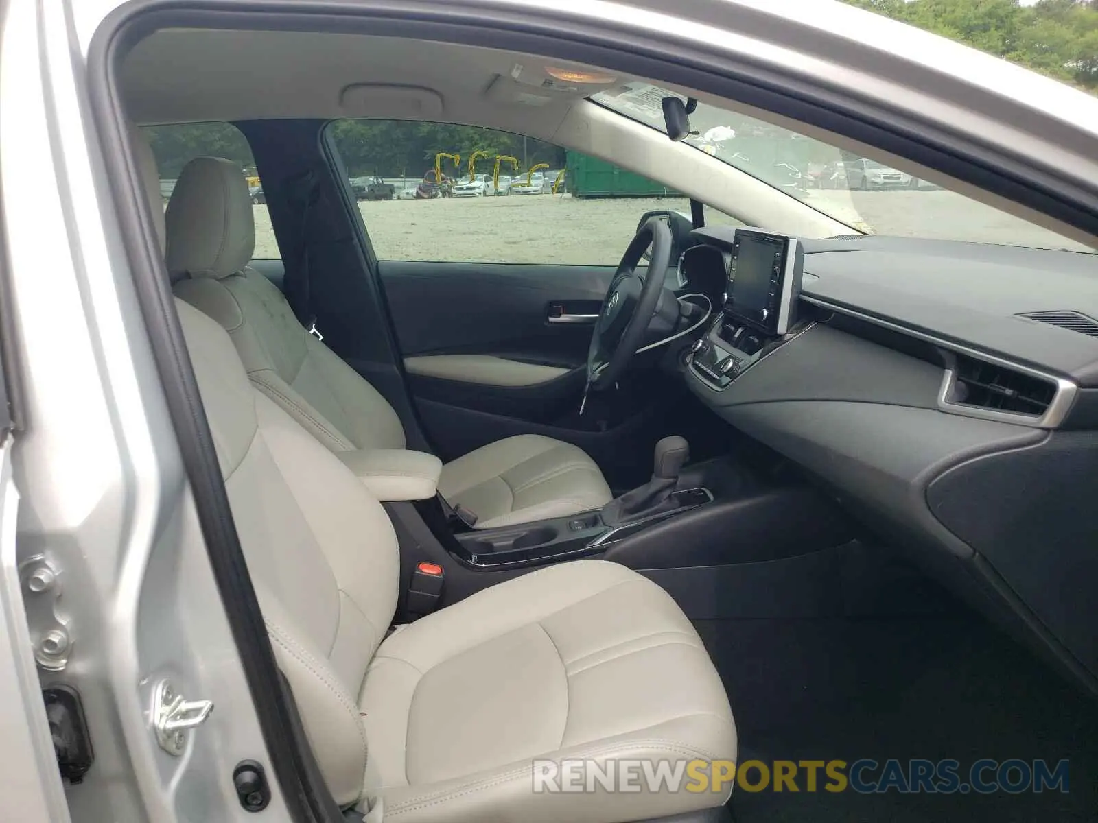 5 fotografías del automóvil dañado 5YFEPRAEXLP031394 TOYOTA COROLLA 2020