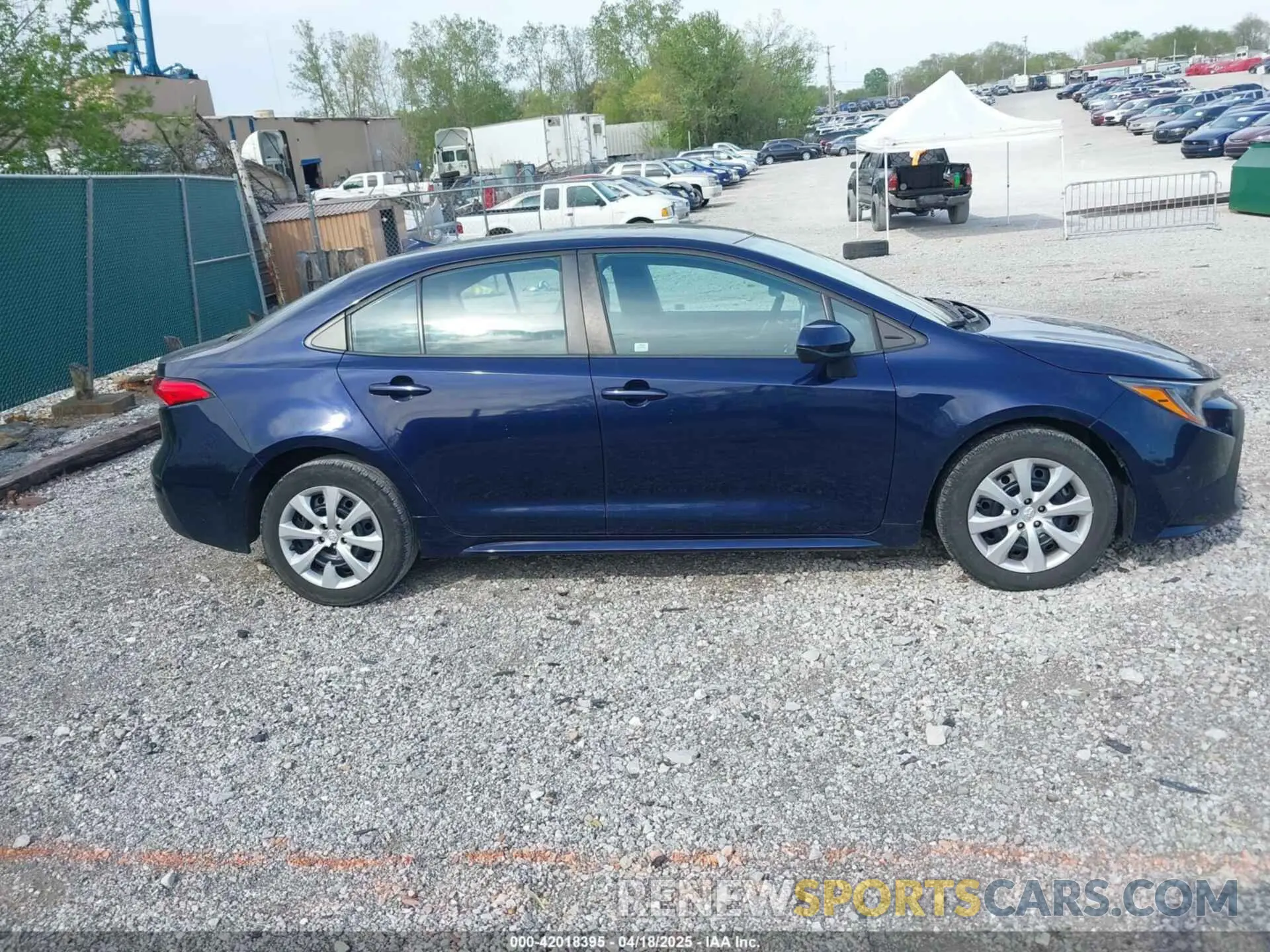 13 fotografías del automóvil dañado 5YFEPRAEXLP031783 TOYOTA COROLLA 2020