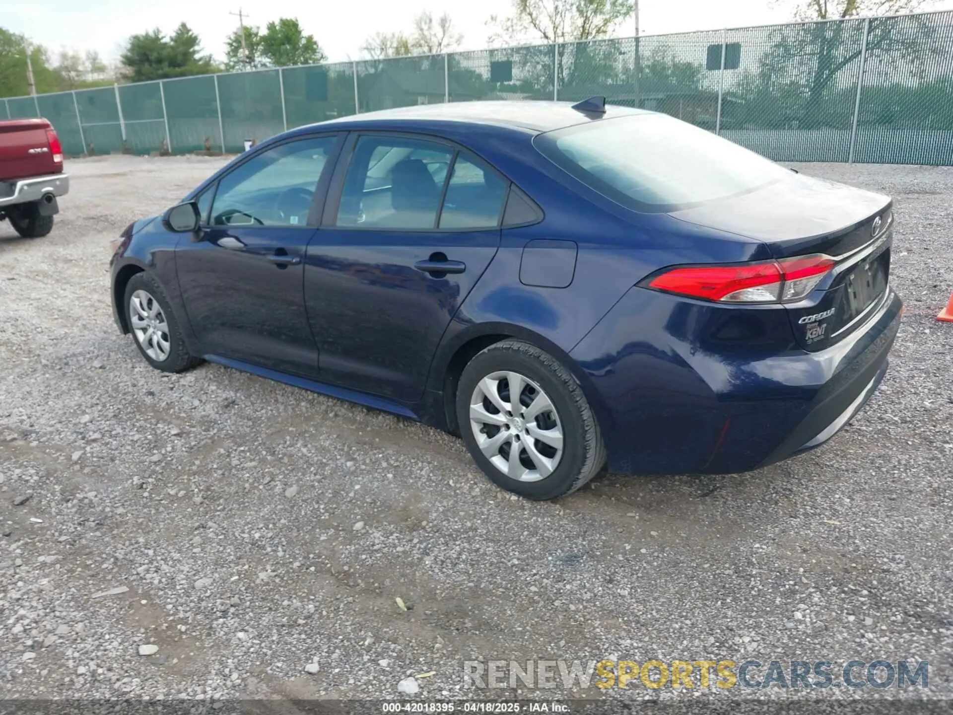 3 fotografías del automóvil dañado 5YFEPRAEXLP031783 TOYOTA COROLLA 2020