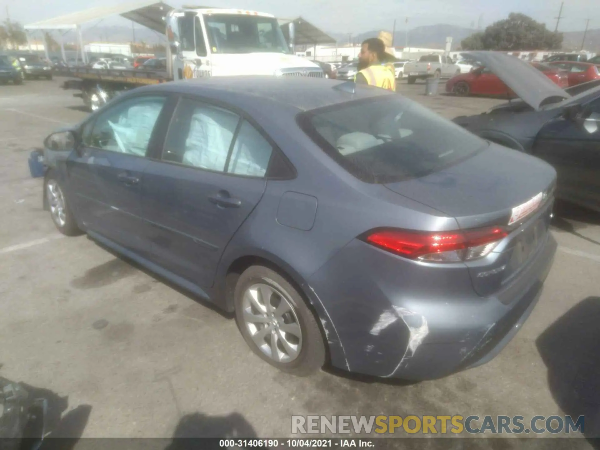 3 fotografías del automóvil dañado 5YFEPRAEXLP035428 TOYOTA COROLLA 2020