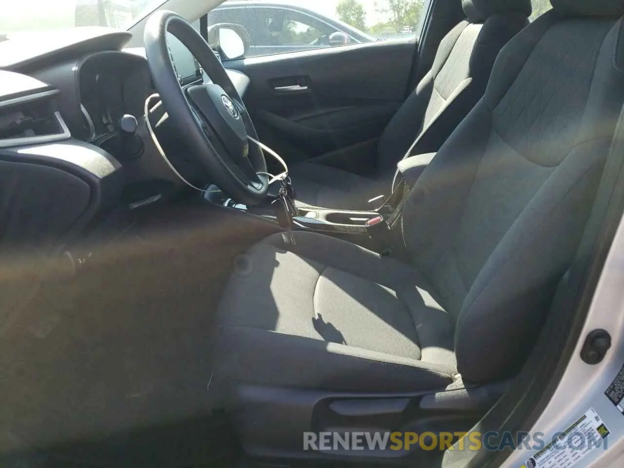 7 fotografías del automóvil dañado 5YFEPRAEXLP051208 TOYOTA COROLLA 2020
