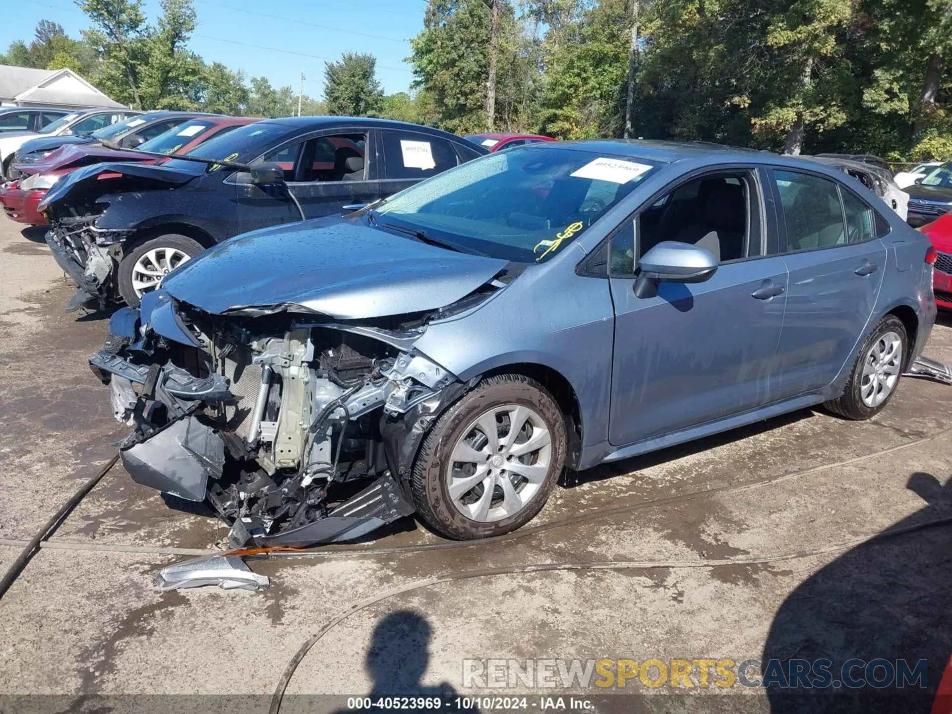 2 fotografías del automóvil dañado 5YFEPRAEXLP064797 TOYOTA COROLLA 2020
