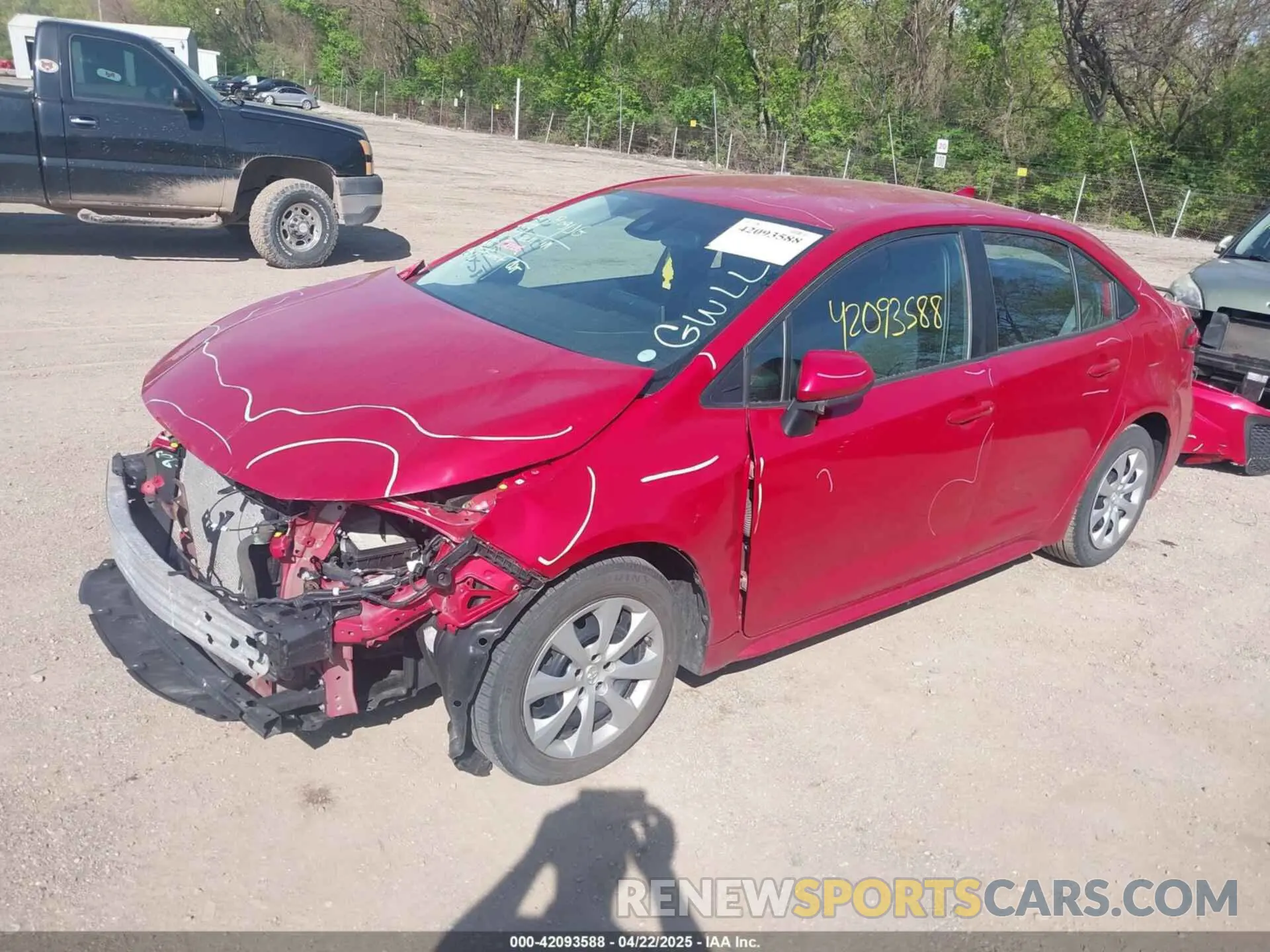 2 fotografías del automóvil dañado 5YFEPRAEXLP073676 TOYOTA COROLLA 2020