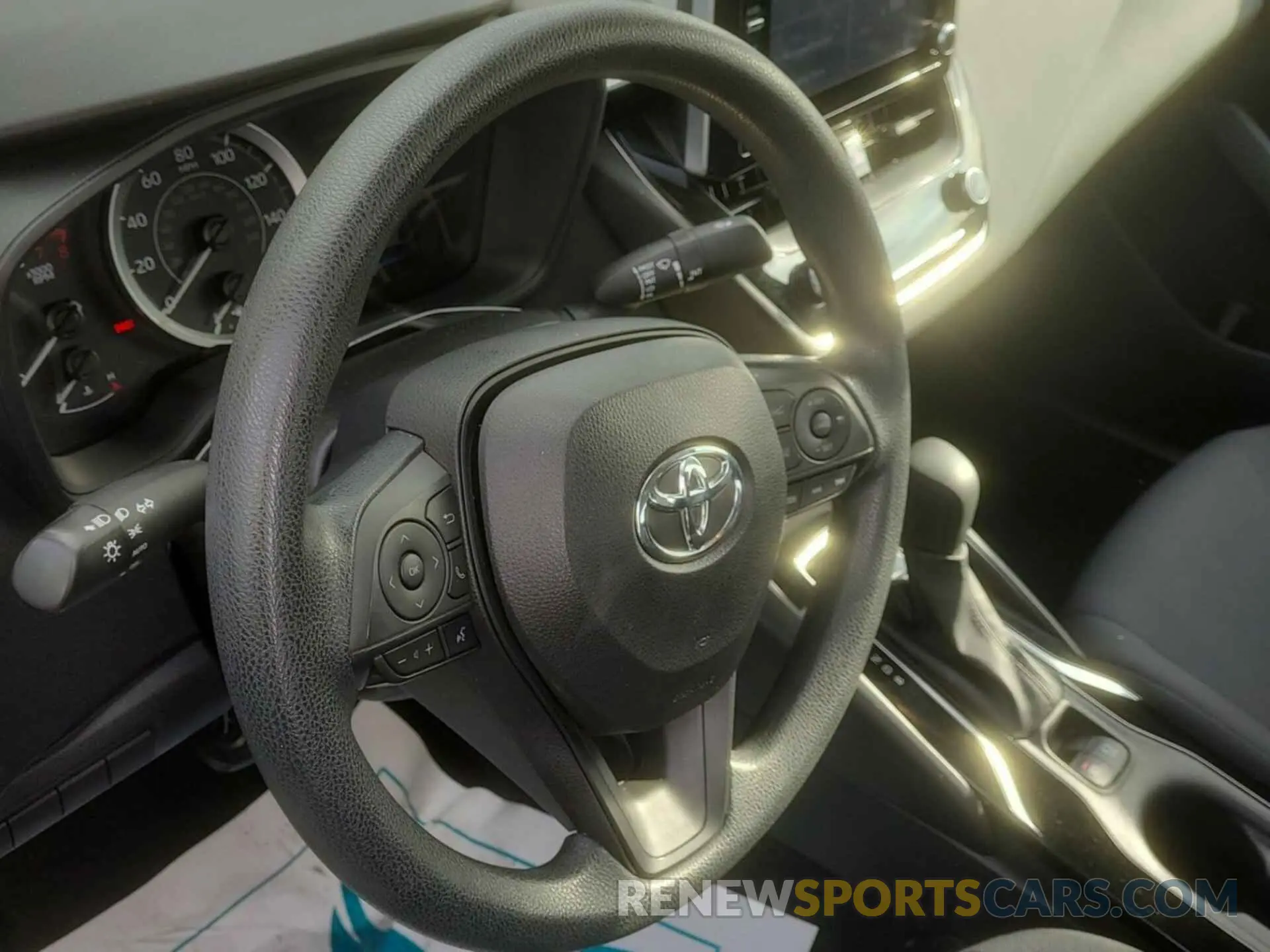 36 fotografías del automóvil dañado 5YFEPRAEXLP078652 TOYOTA COROLLA 2020