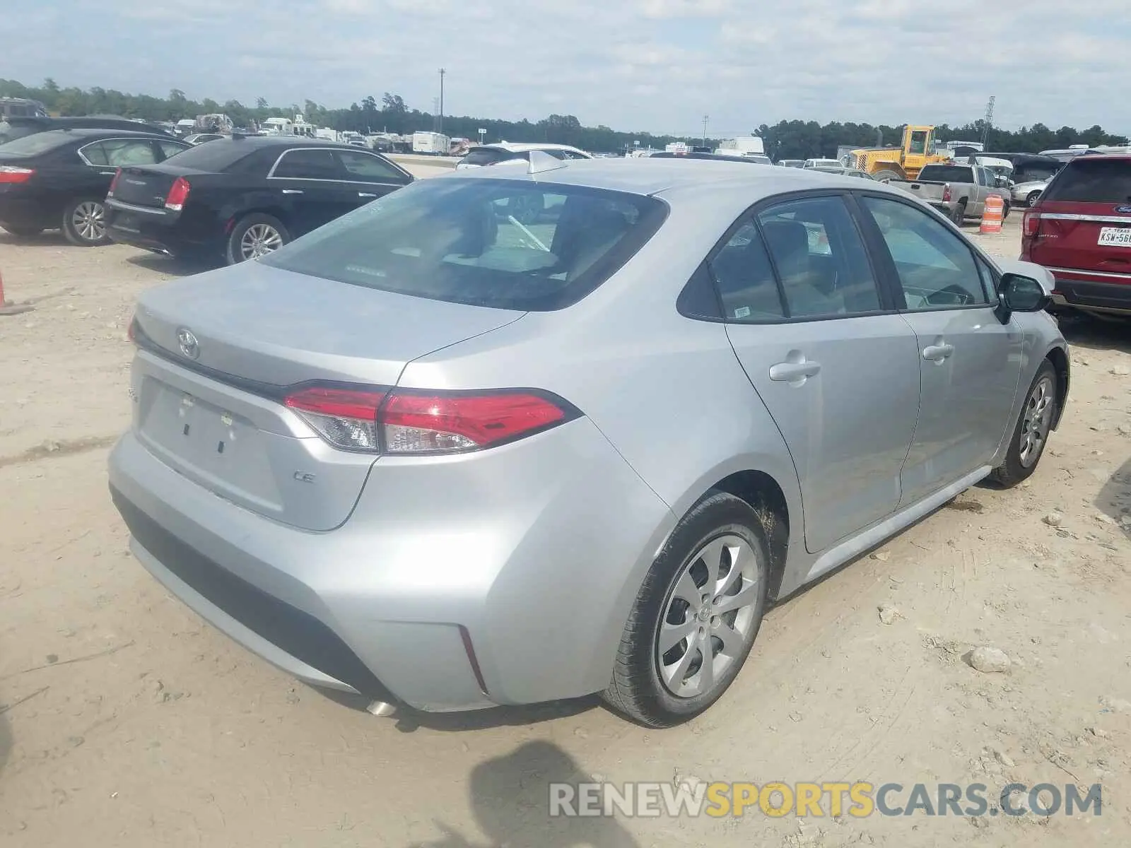 4 fotografías del automóvil dañado 5YFEPRAEXLP080031 TOYOTA COROLLA 2020
