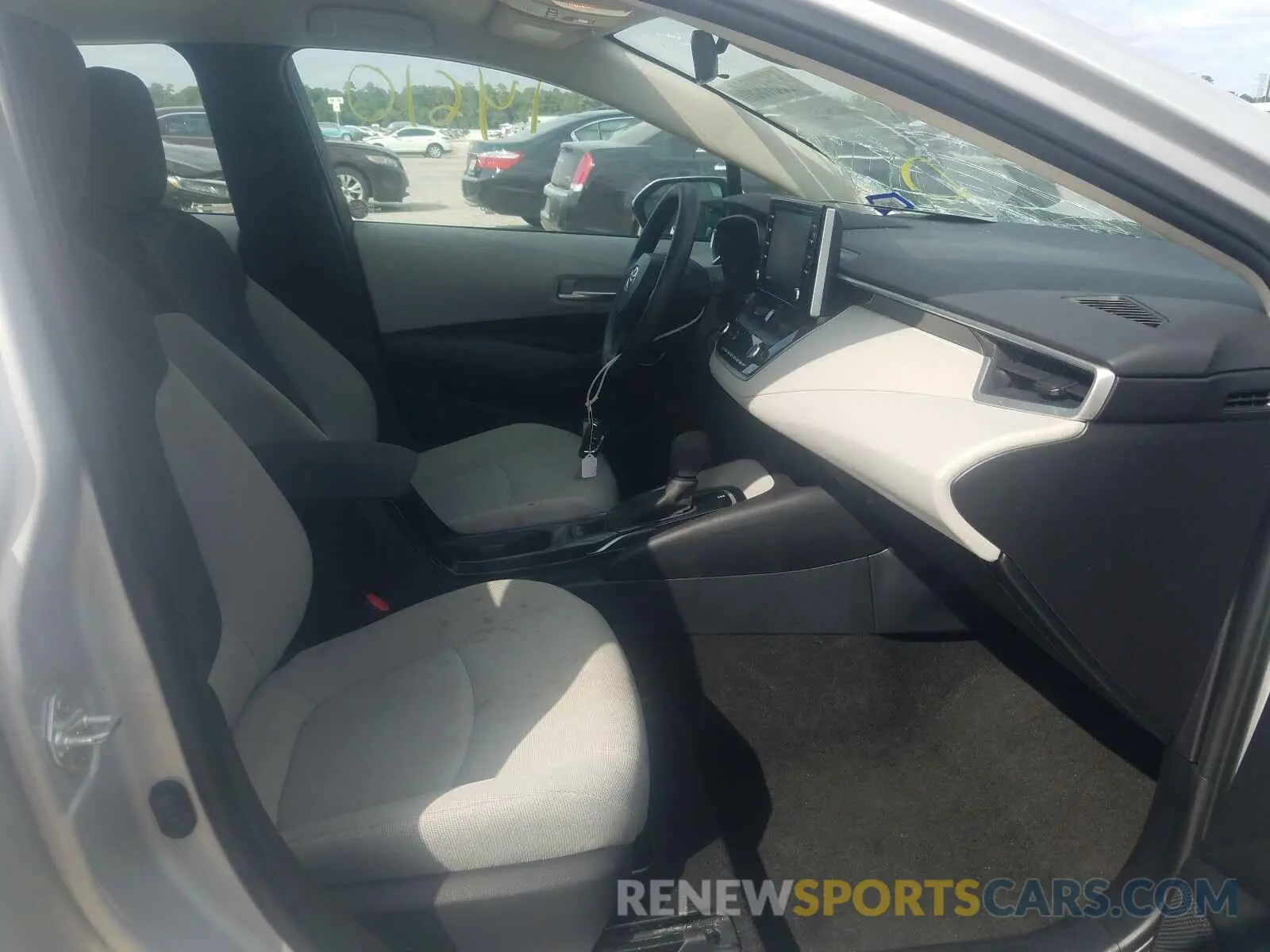 5 fotografías del automóvil dañado 5YFEPRAEXLP080031 TOYOTA COROLLA 2020