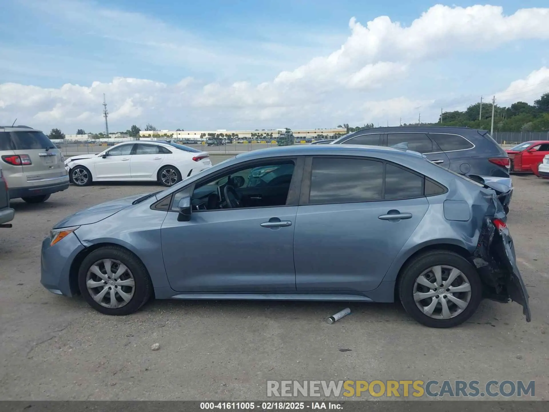 14 fotografías del automóvil dañado 5YFEPRAEXLP083267 TOYOTA COROLLA 2020