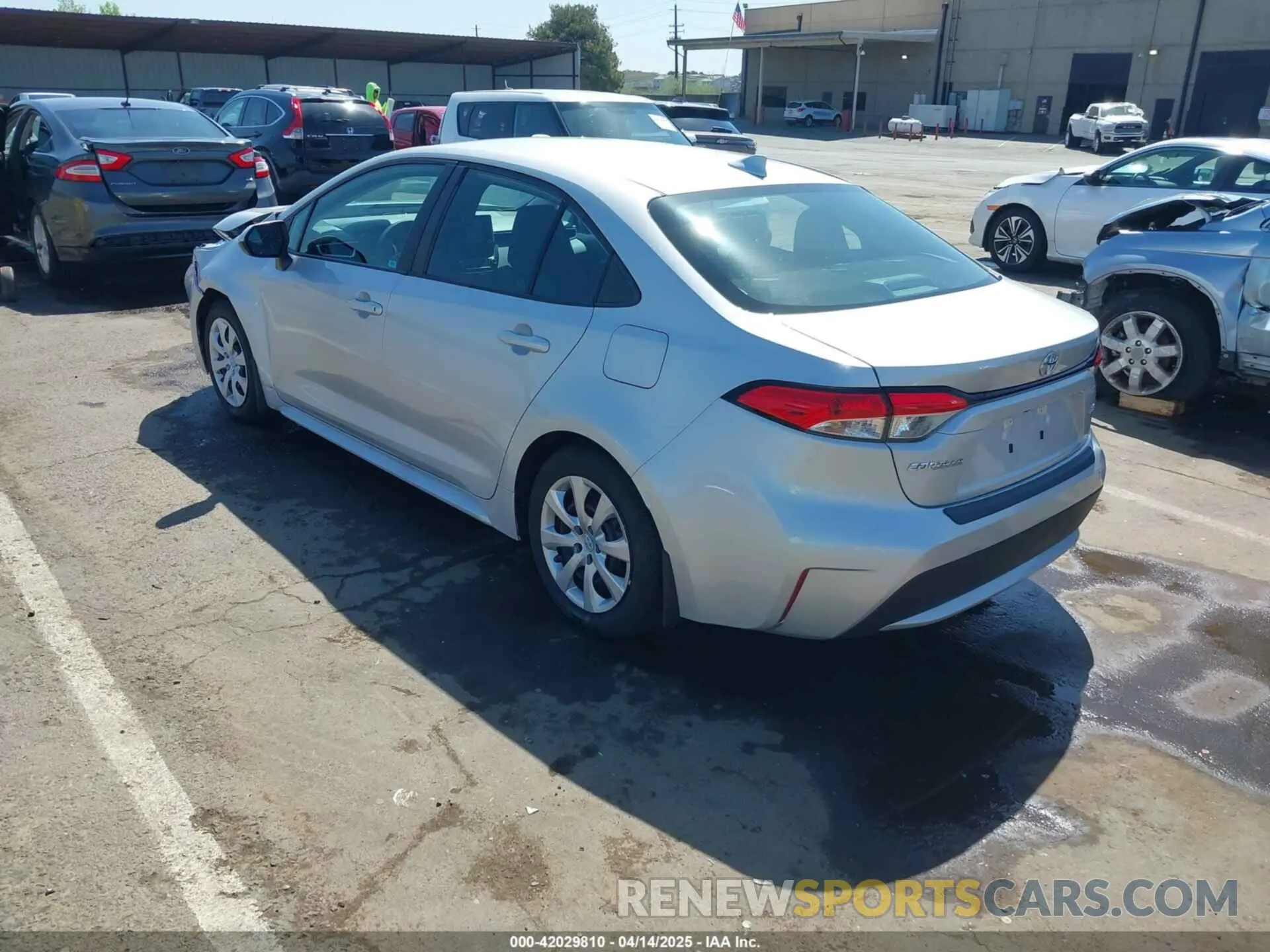 3 fotografías del automóvil dañado 5YFEPRAEXLP091997 TOYOTA COROLLA 2020