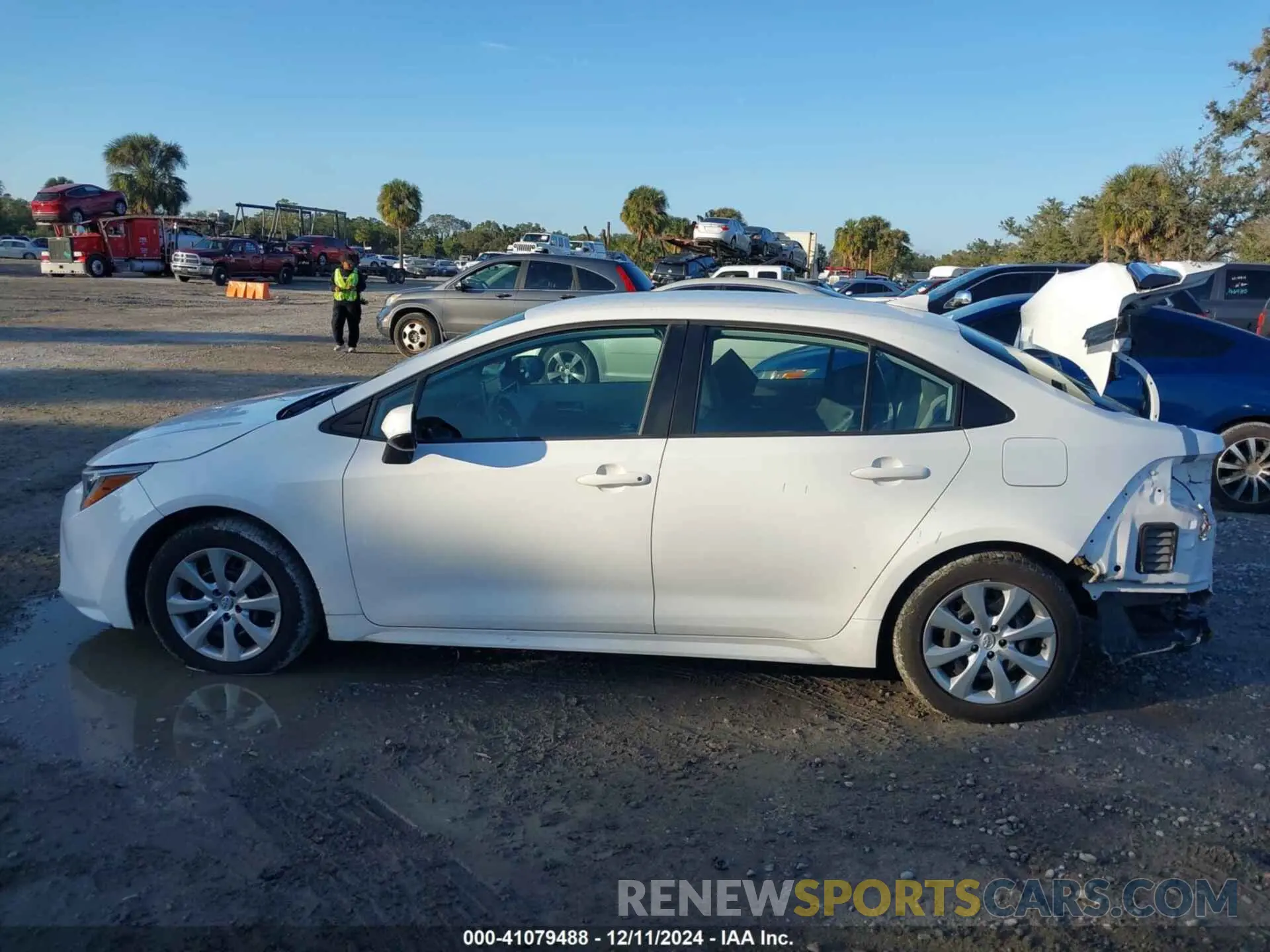 15 fotografías del automóvil dañado 5YFEPRAEXLP099873 TOYOTA COROLLA 2020