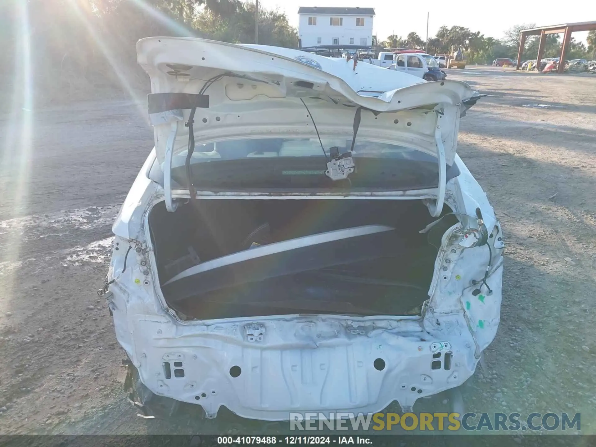 17 fotografías del automóvil dañado 5YFEPRAEXLP099873 TOYOTA COROLLA 2020