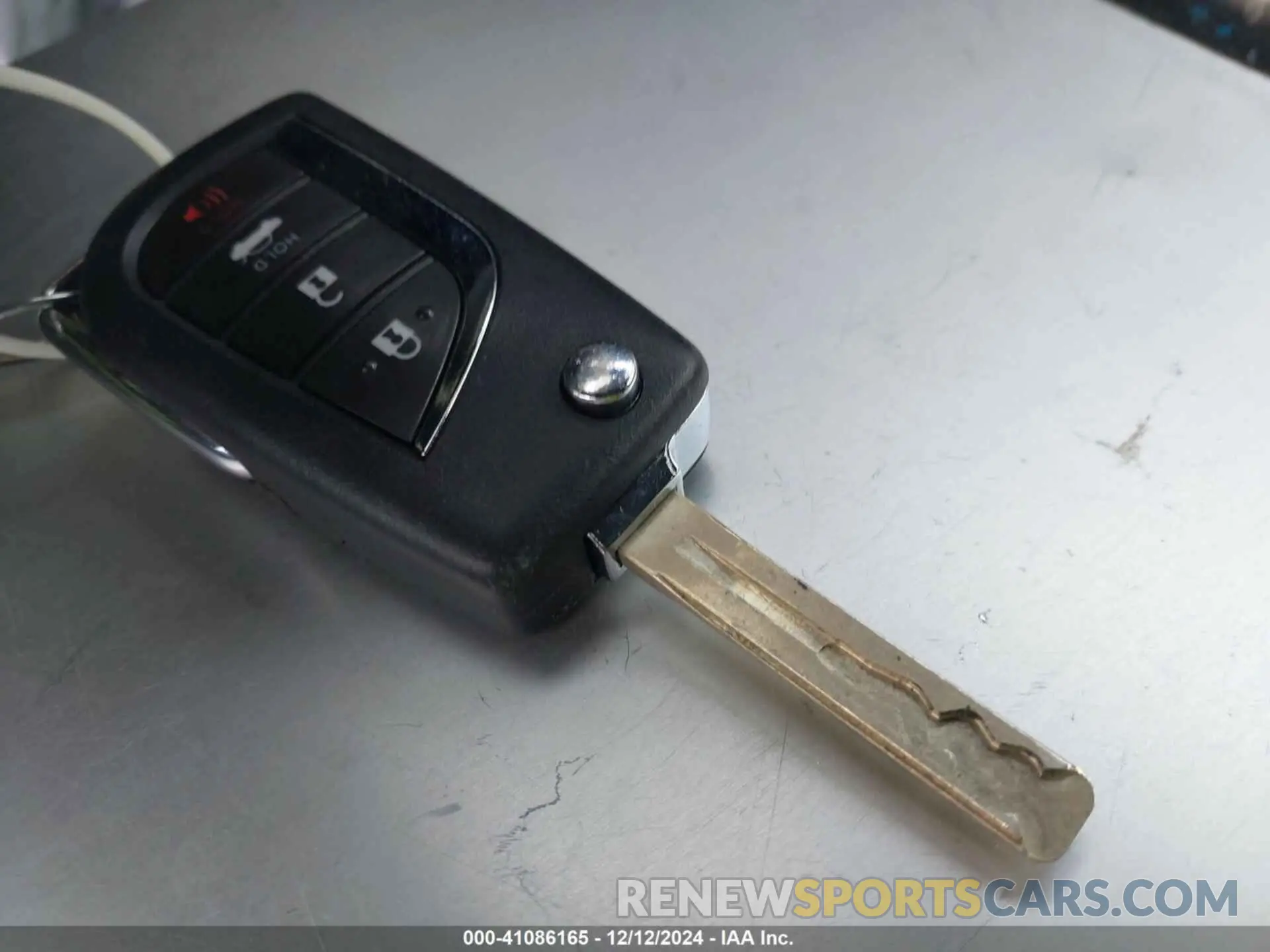 11 fotografías del automóvil dañado 5YFEPRAEXLP104330 TOYOTA COROLLA 2020