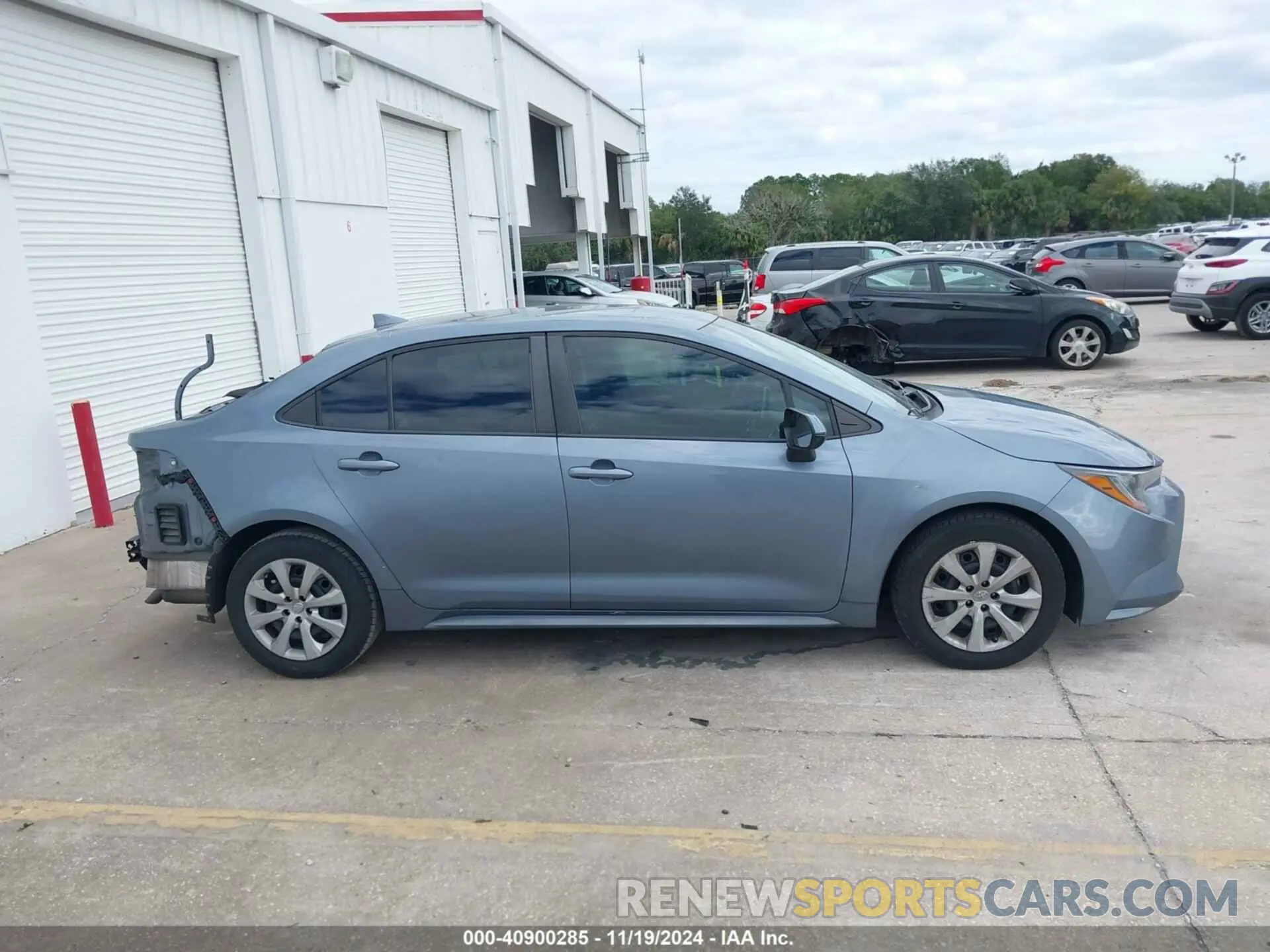 14 fotografías del automóvil dañado 5YFEPRAEXLP110192 TOYOTA COROLLA 2020