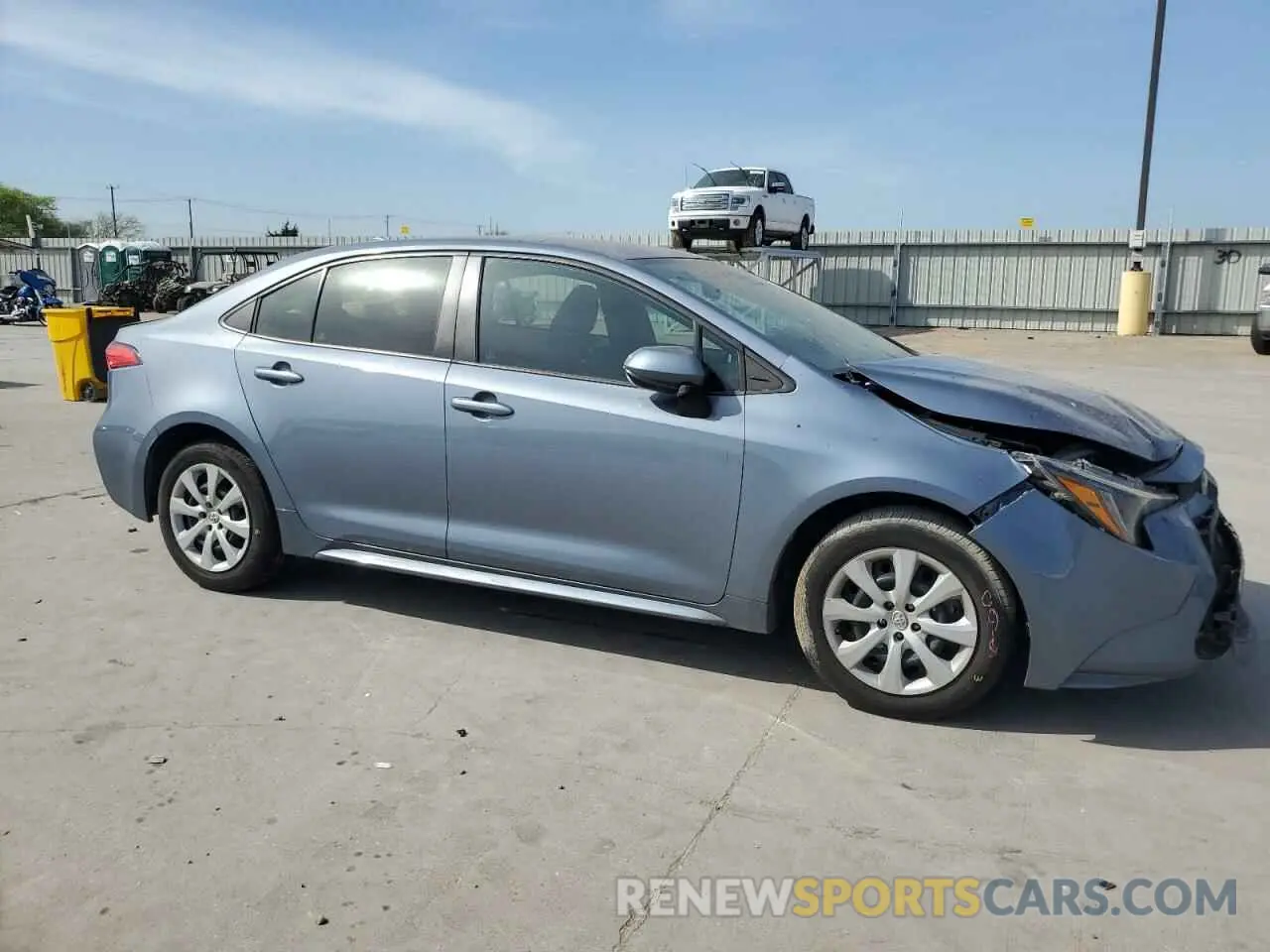 4 fotografías del automóvil dañado 5YFEPRAEXLP118261 TOYOTA COROLLA 2020